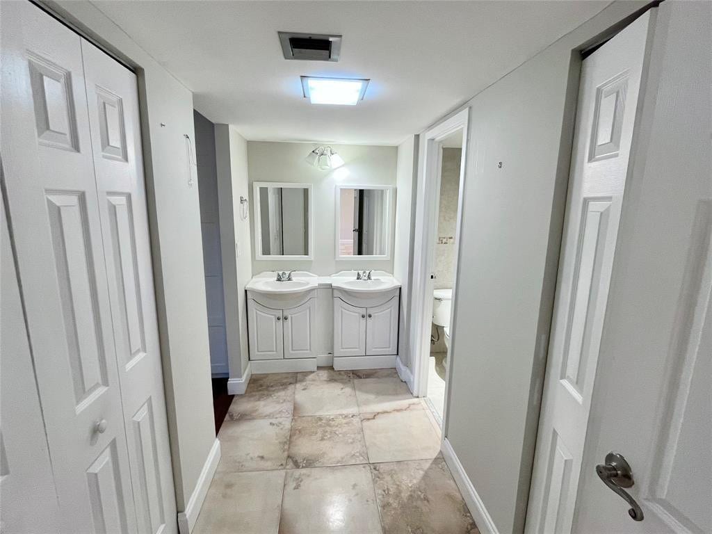 3625 N Country Club Drive, #210, Aventura, FL 33180 Photo 23