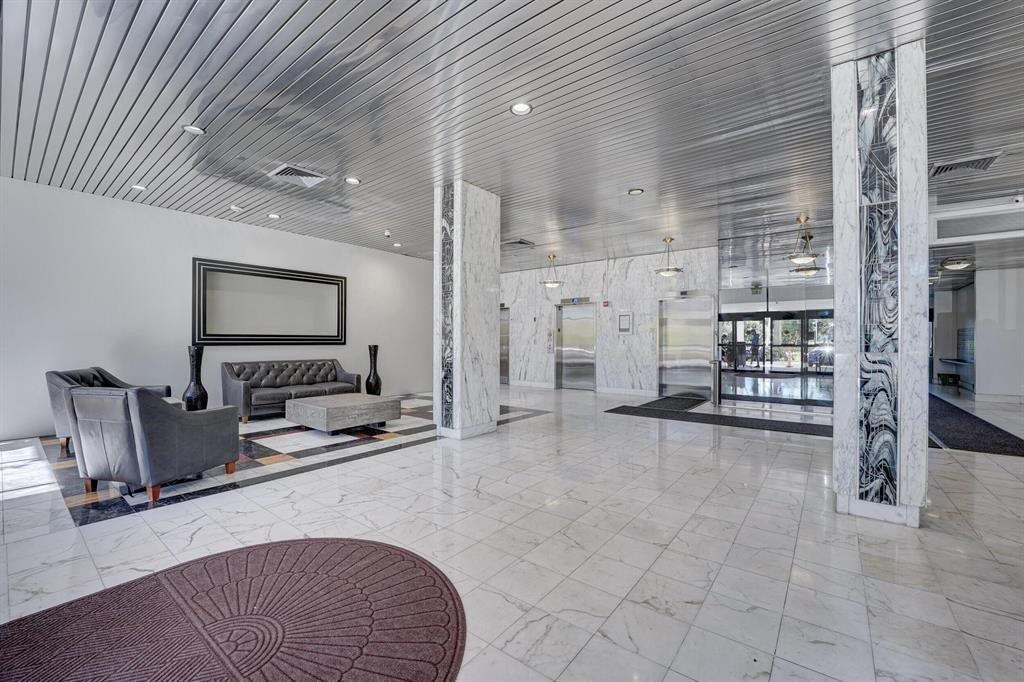3625 N Country Club Drive, #210, Aventura, FL 33180 Photo 38