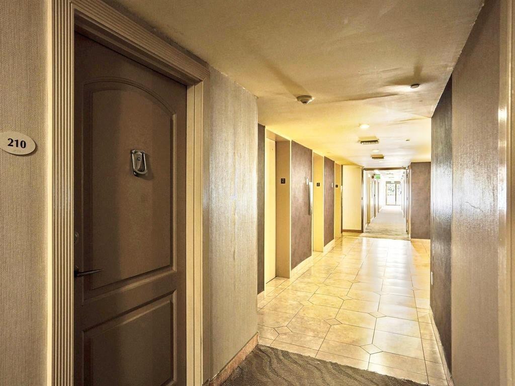 3625 N Country Club Drive, #210, Aventura, FL 33180 Photo 31