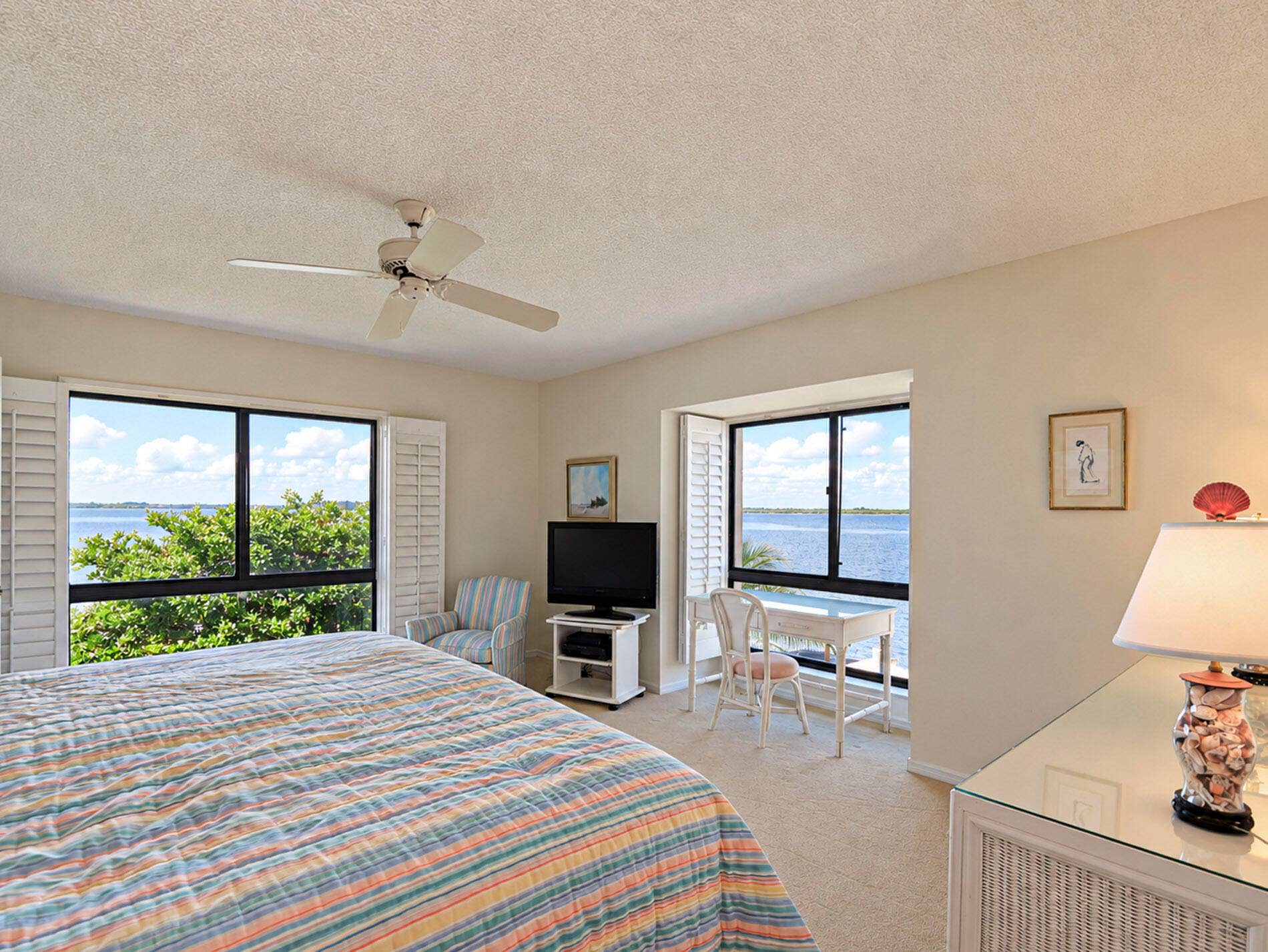 1860 Bay Road, Vero Beach, FL 32963 27.1