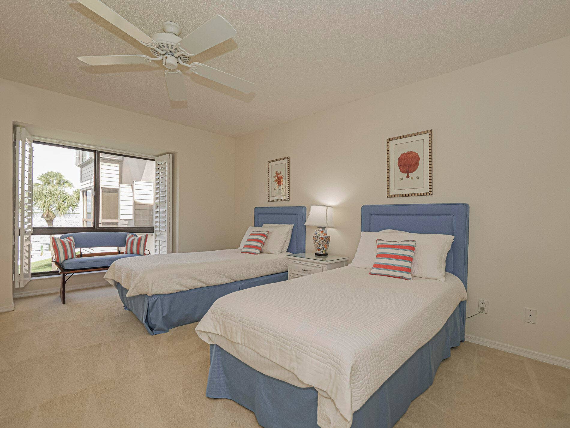 1860 Bay Road, Vero Beach, FL 32963 44