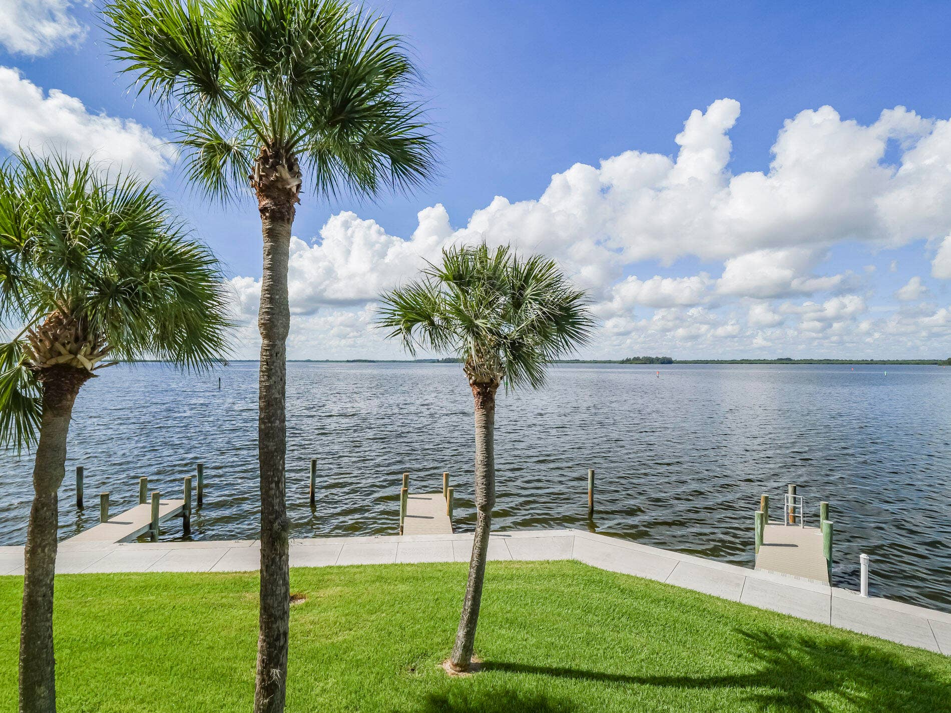1860 Bay Road, Vero Beach, FL 32963 54