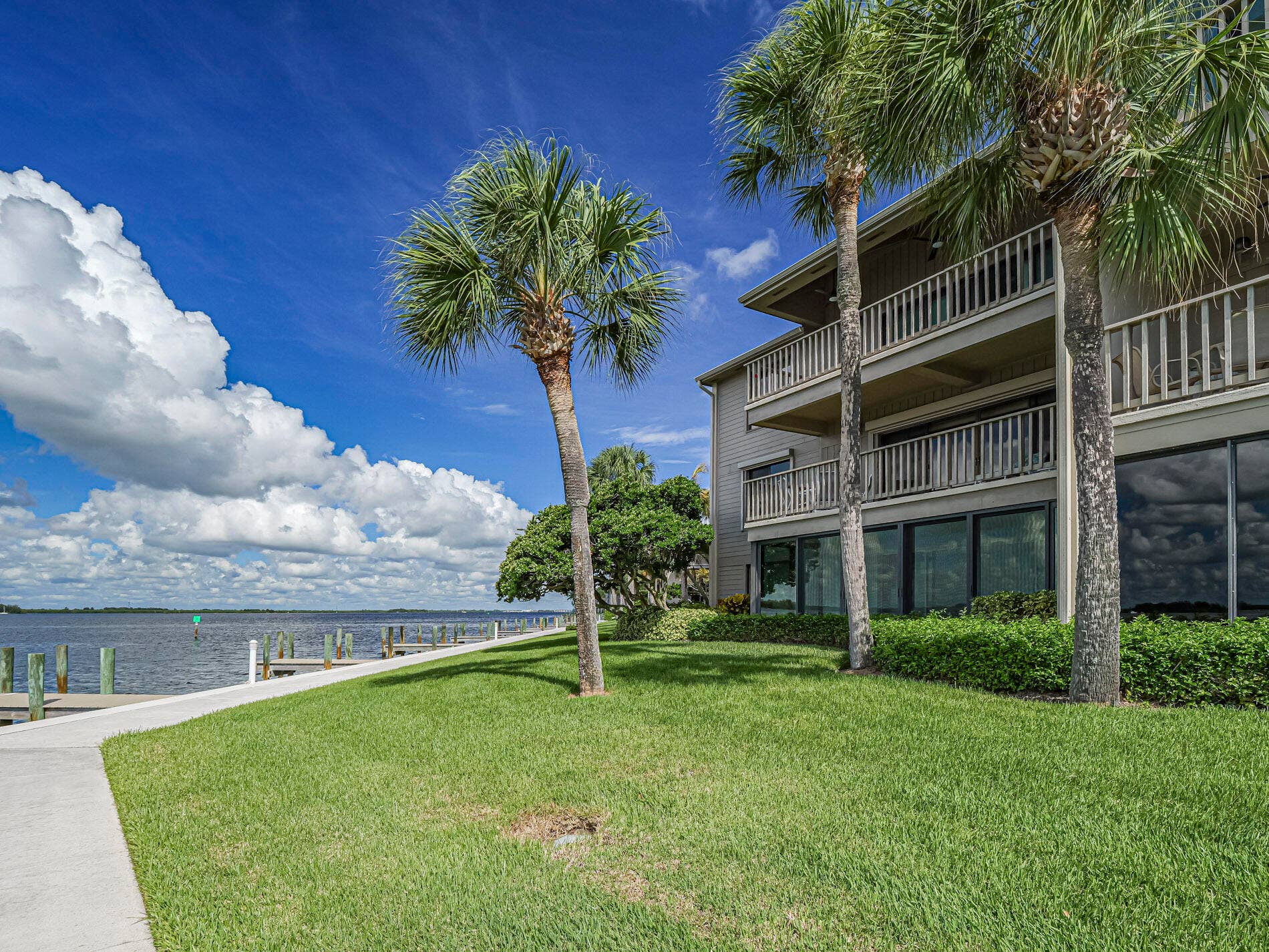 1860 Bay Road, Vero Beach, FL 32963 56