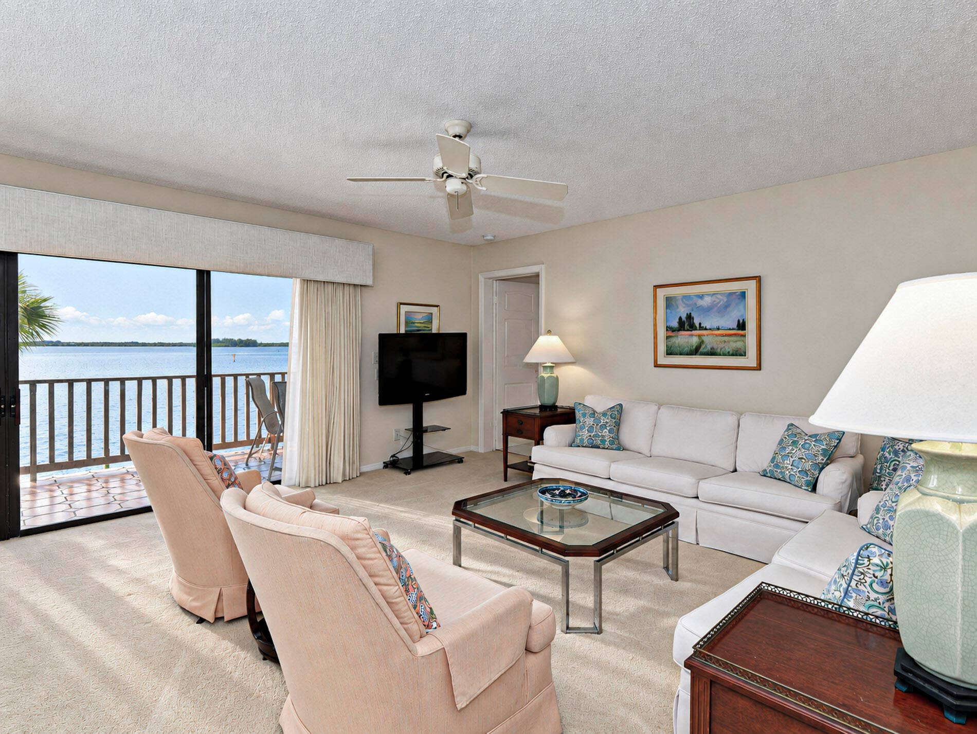 1860 Bay Road, Vero Beach, FL 32963 6