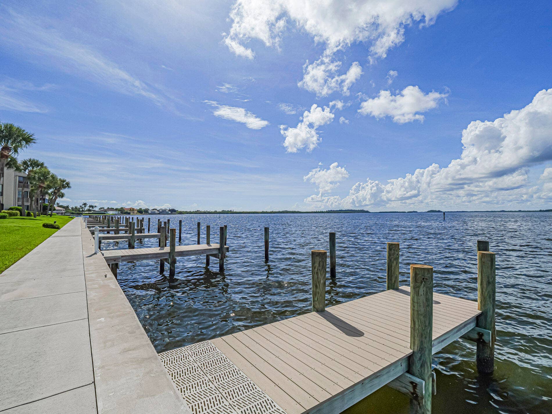1860 Bay Road, Vero Beach, FL 32963 58