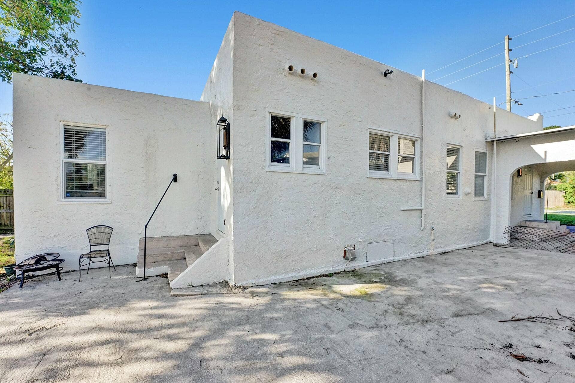 3910 GREENWOOD Avenue, West Palm Beach, West Palm Beach, FL 33407 Side