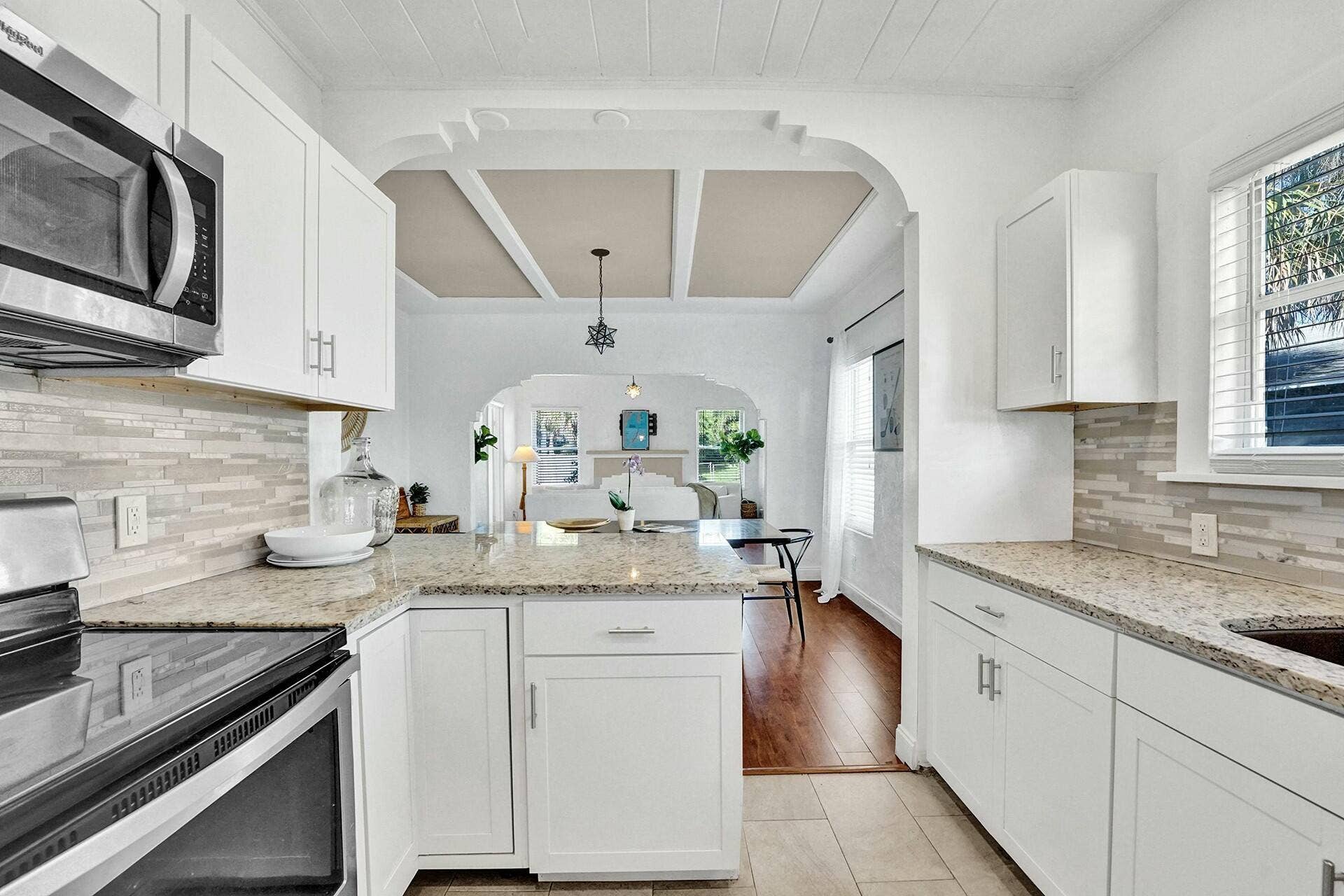 3910 GREENWOOD Avenue, West Palm Beach, West Palm Beach, FL 33407 Kithen