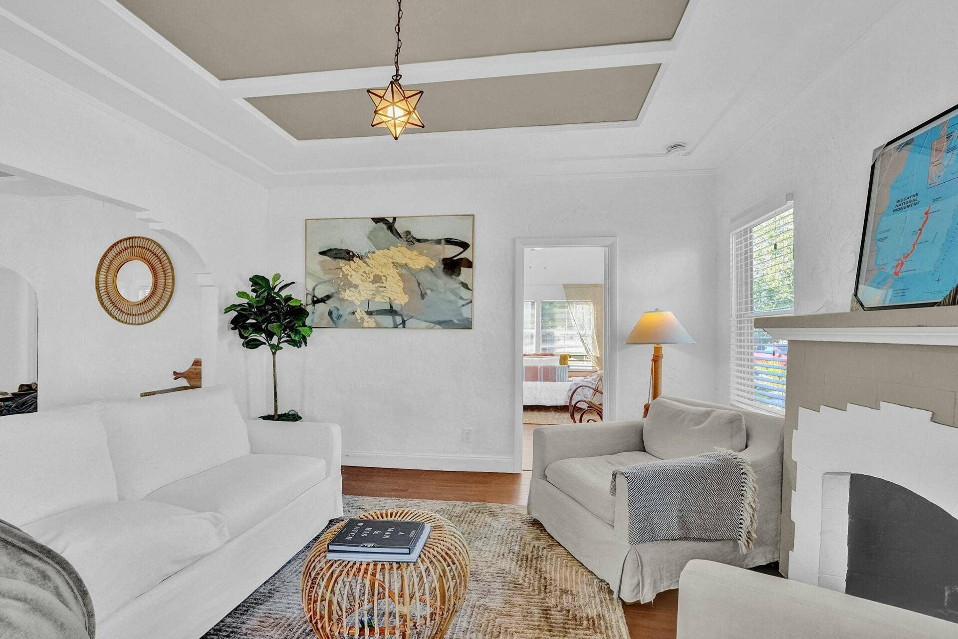 3910 GREENWOOD Avenue, West Palm Beach, West Palm Beach, FL 33407 Living Room