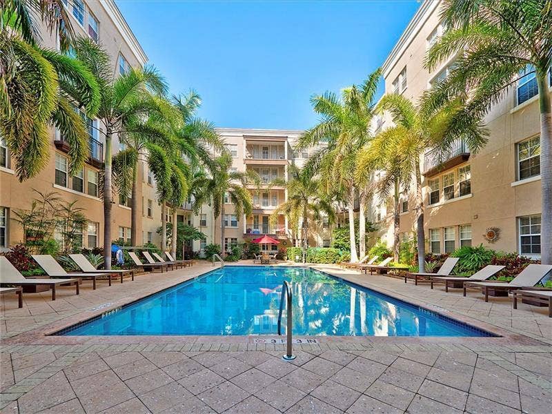 533 NE 3RD Avenue, #202, Fort Lauderdale, FL 33301 Pool