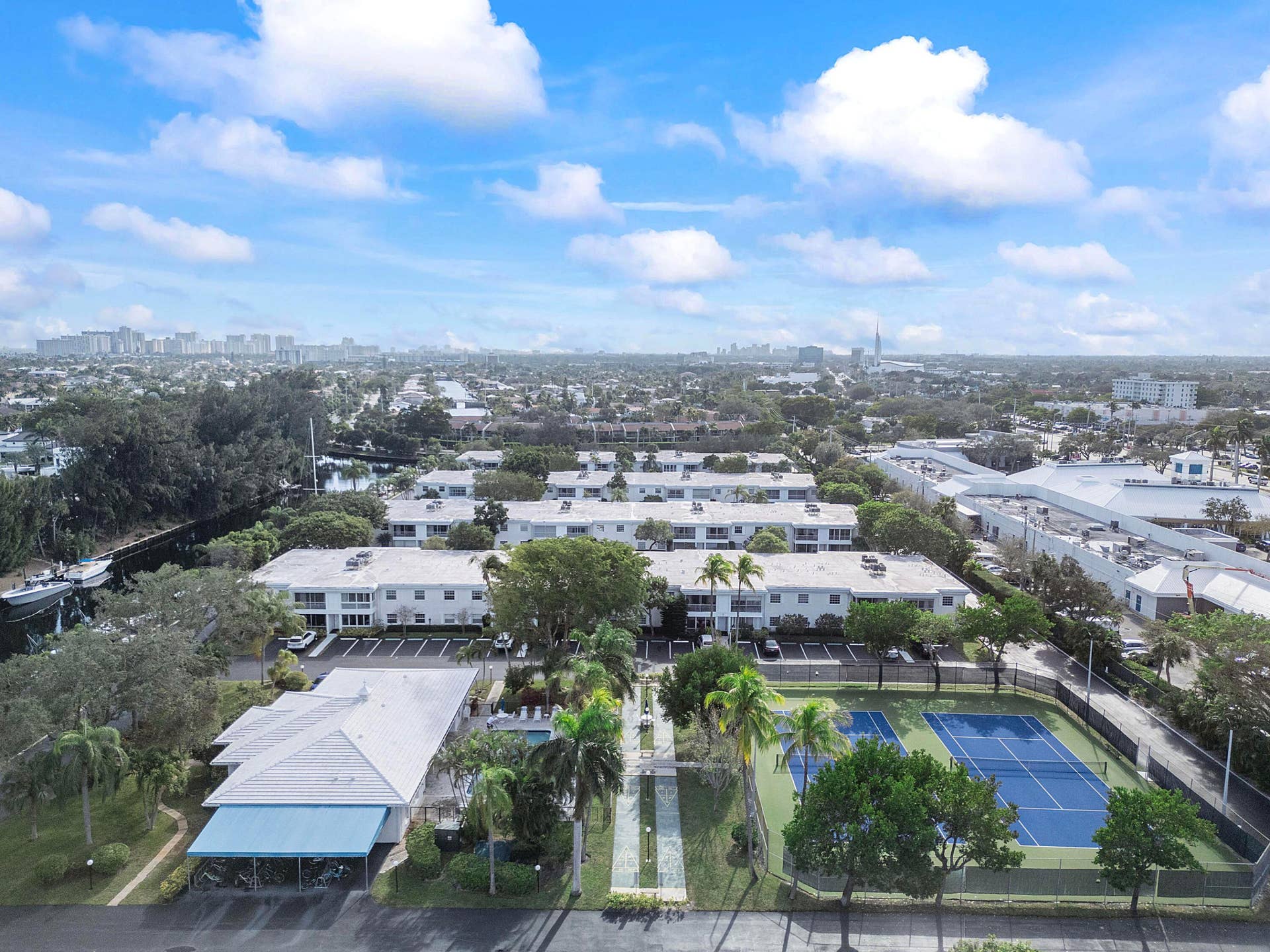 6261 Bay Club Dr U2_005