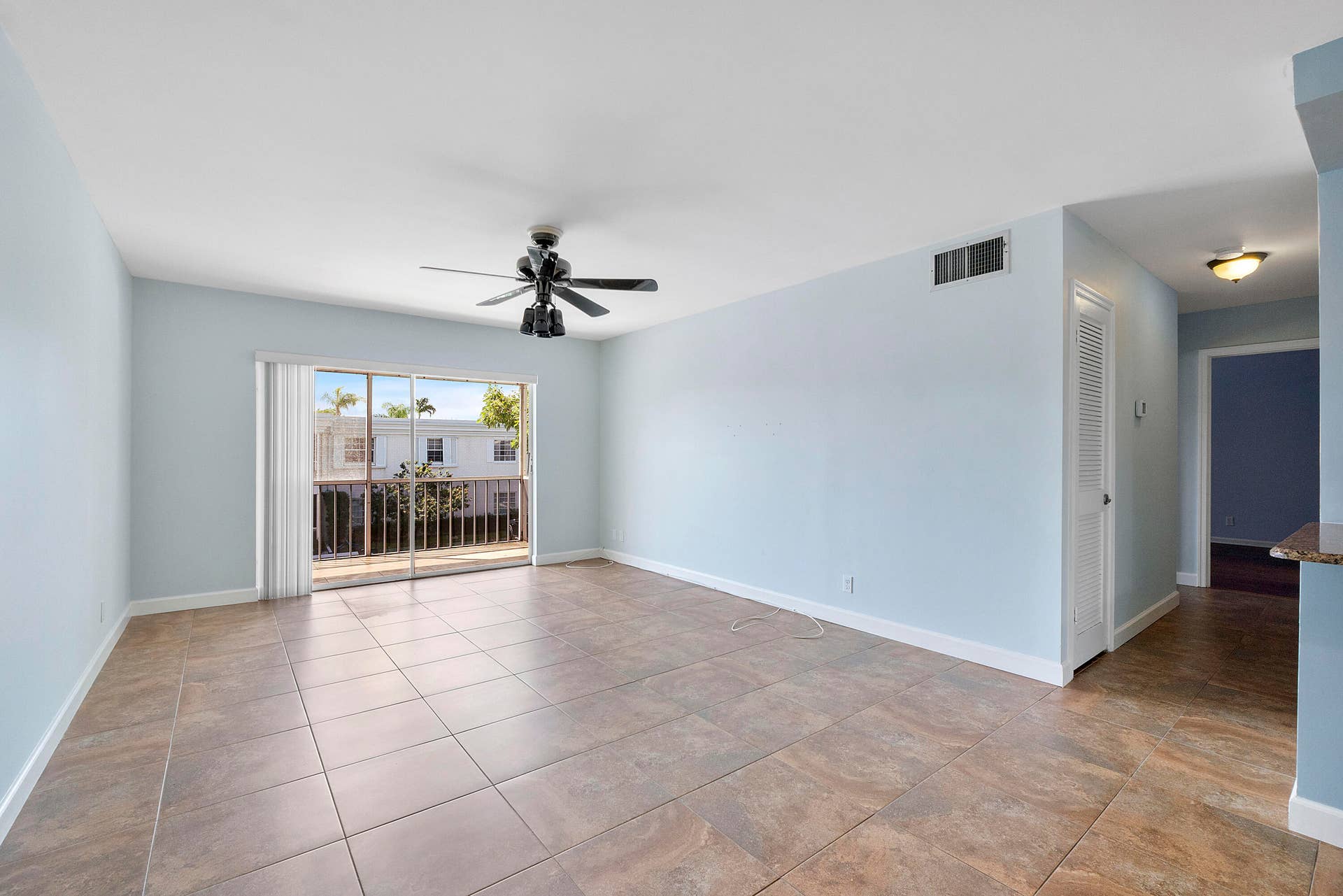 6253 Bay Club Dr unit 3_008