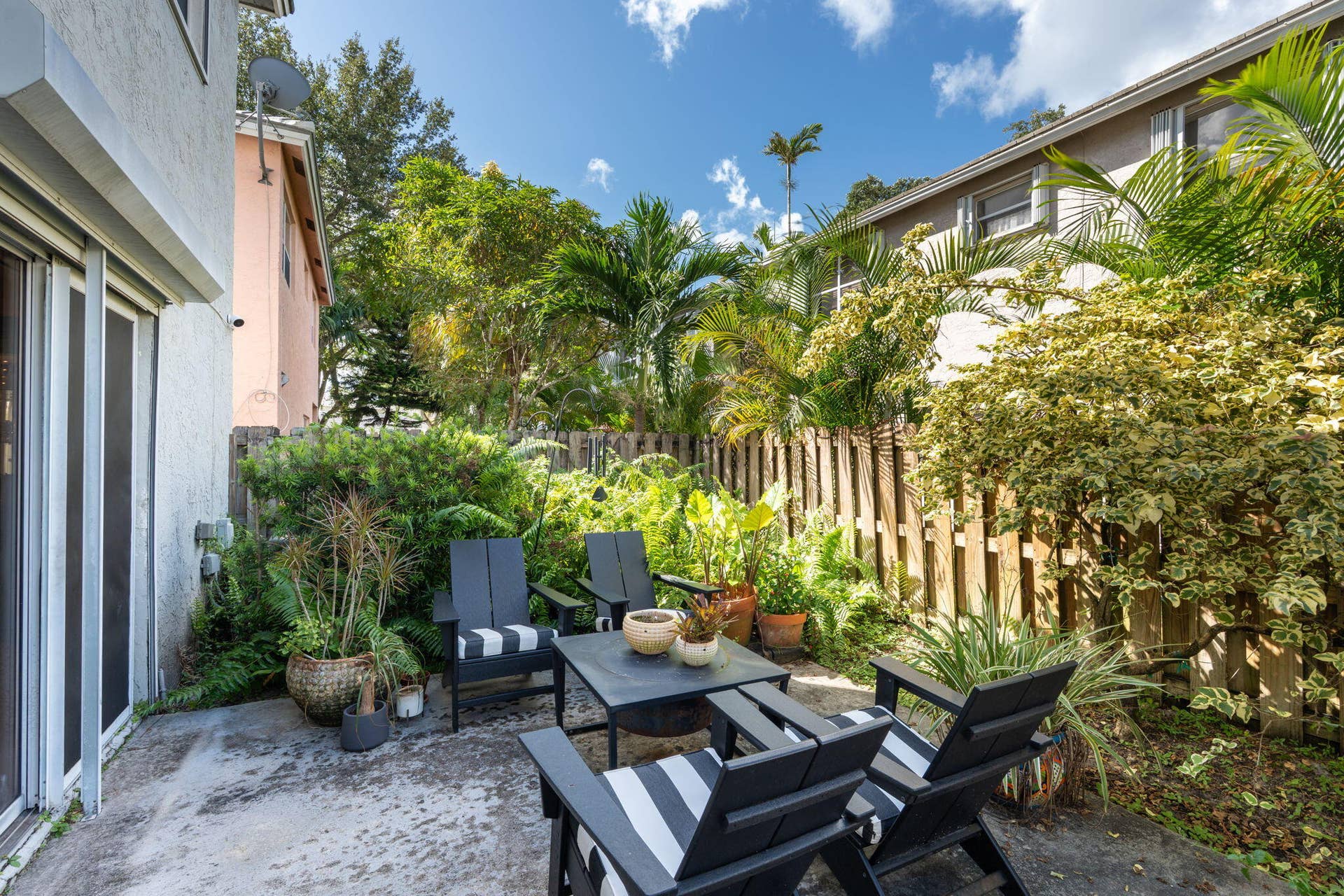 9843 NW 2ND Court, Plantation, FL 33324 40-web-or-mls-A7401831