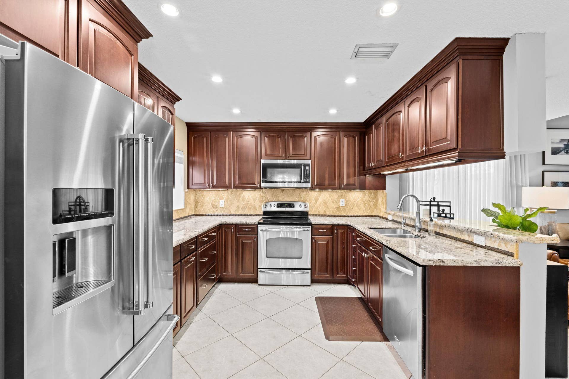 9843 NW 2ND Court, Plantation, FL 33324 16-web-or-mls-A7401922