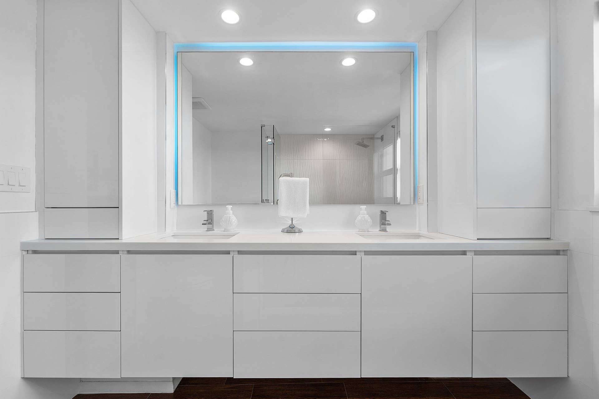 Primary Bath Dual Sinks