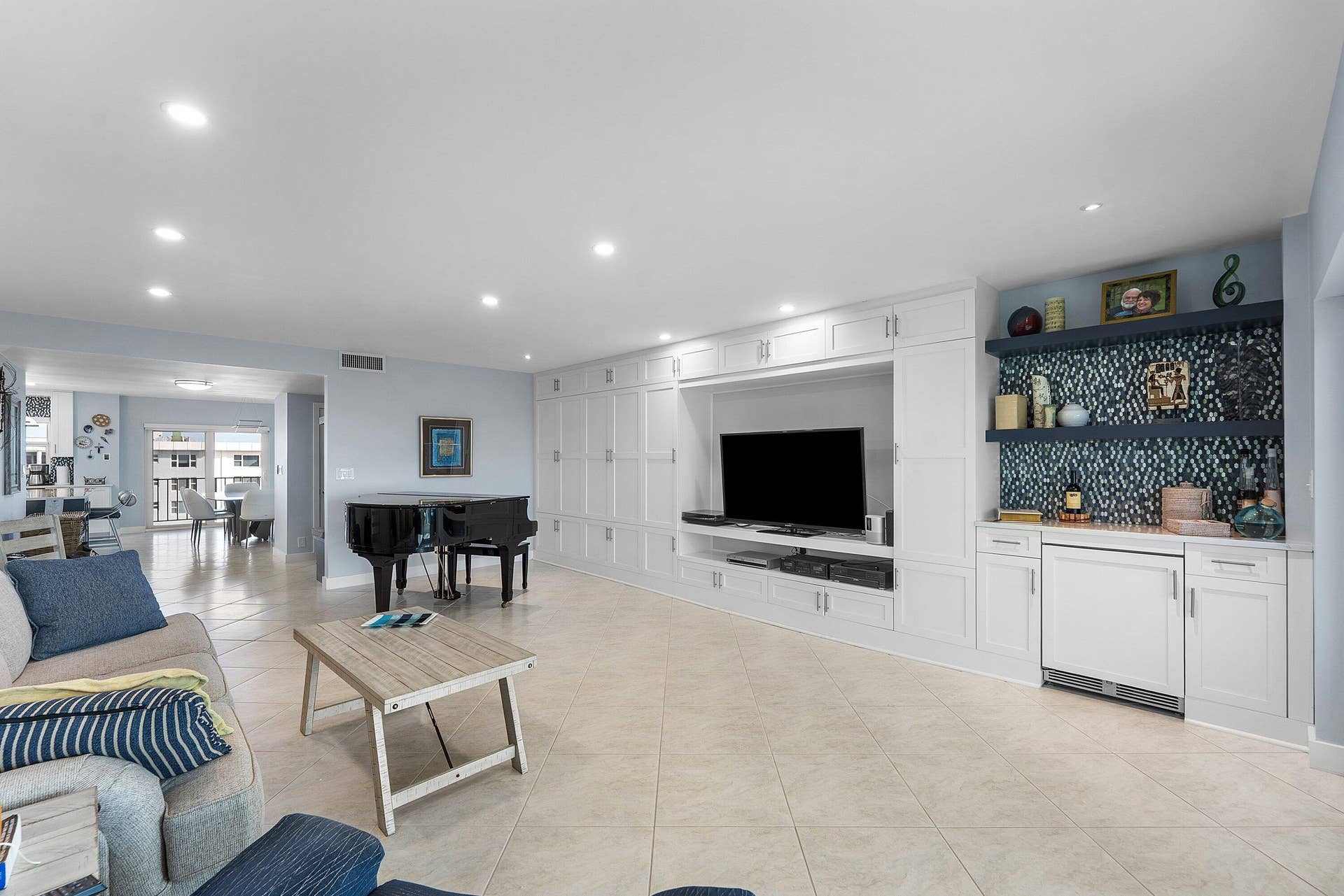 Spacious Living Room
