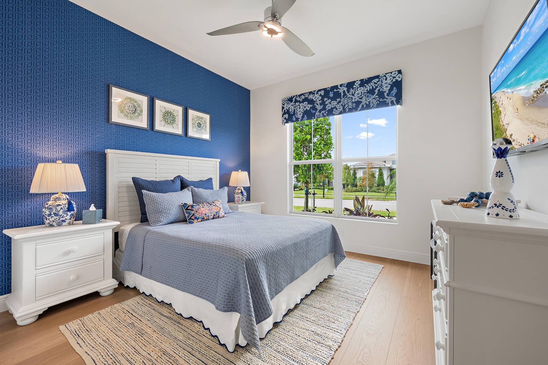 10038 Regency Way, Palm Beach Gardens, FL 33412 Guest Bedroom