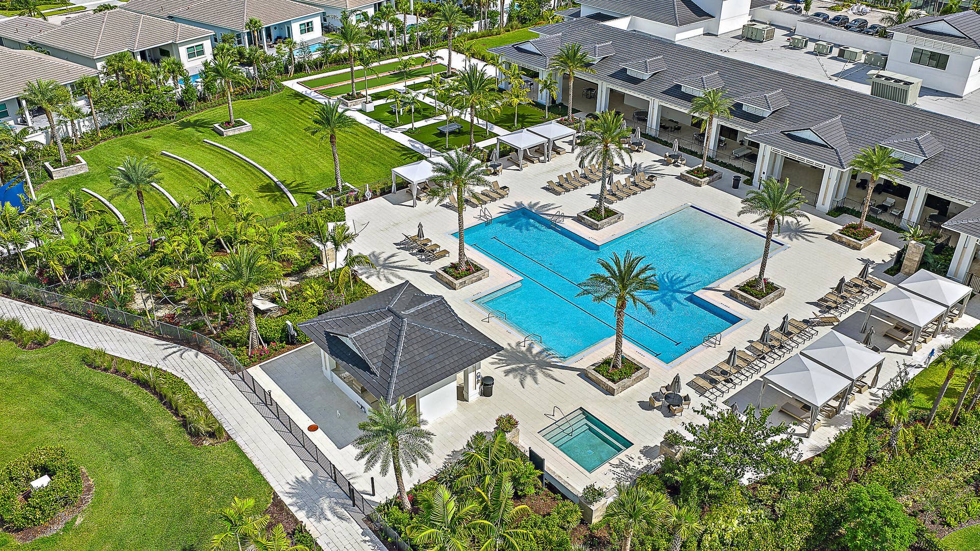 10038 Regency Way, Palm Beach Gardens, FL 33412 Pool - Aerial