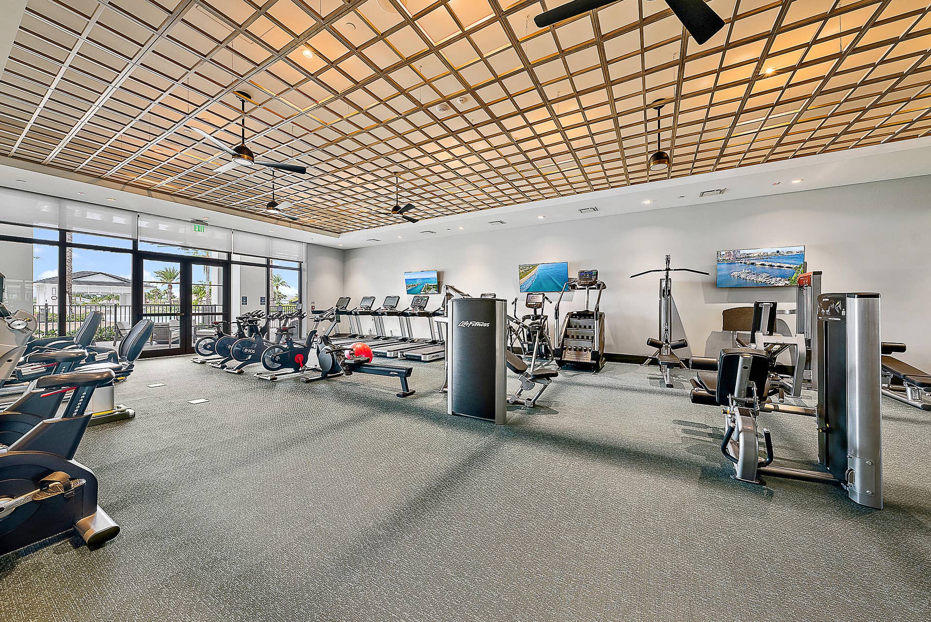 10038 Regency Way, Palm Beach Gardens, FL 33412 Fitness