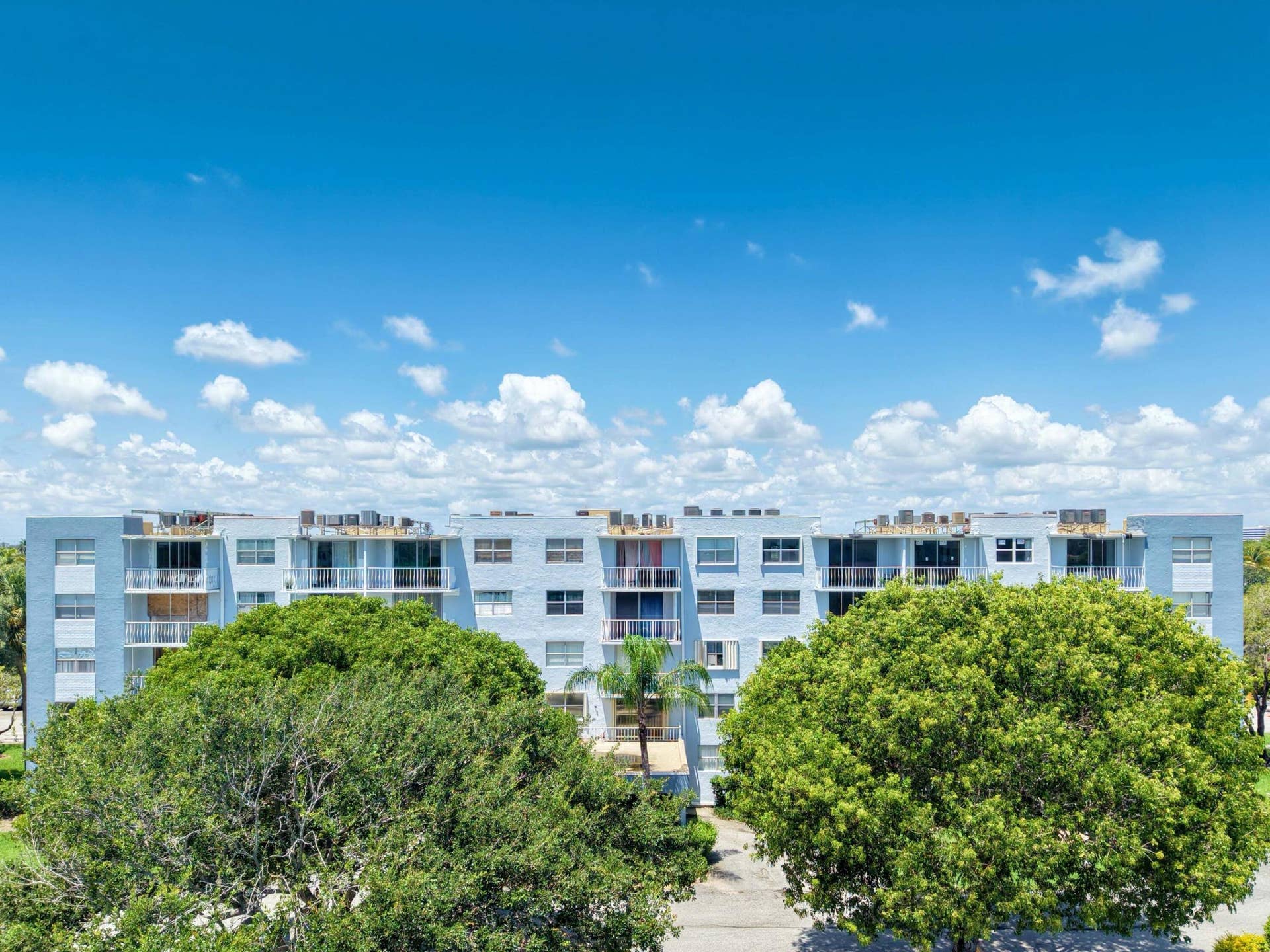 500 Executive Center Drive, #5M, West Palm Beach, FL 33401 500 Executive Center Dr 5M