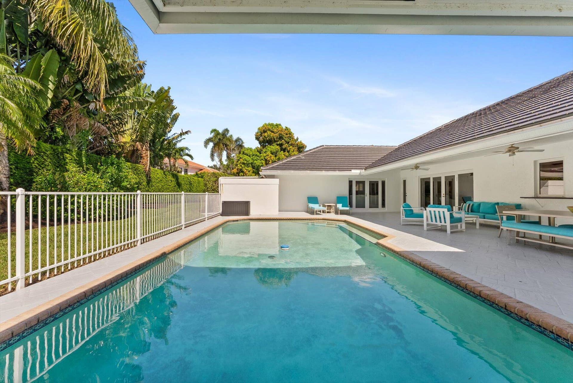 4475 Woodfield Boulevard, Boca Raton, FL 33434 Pool/Patio