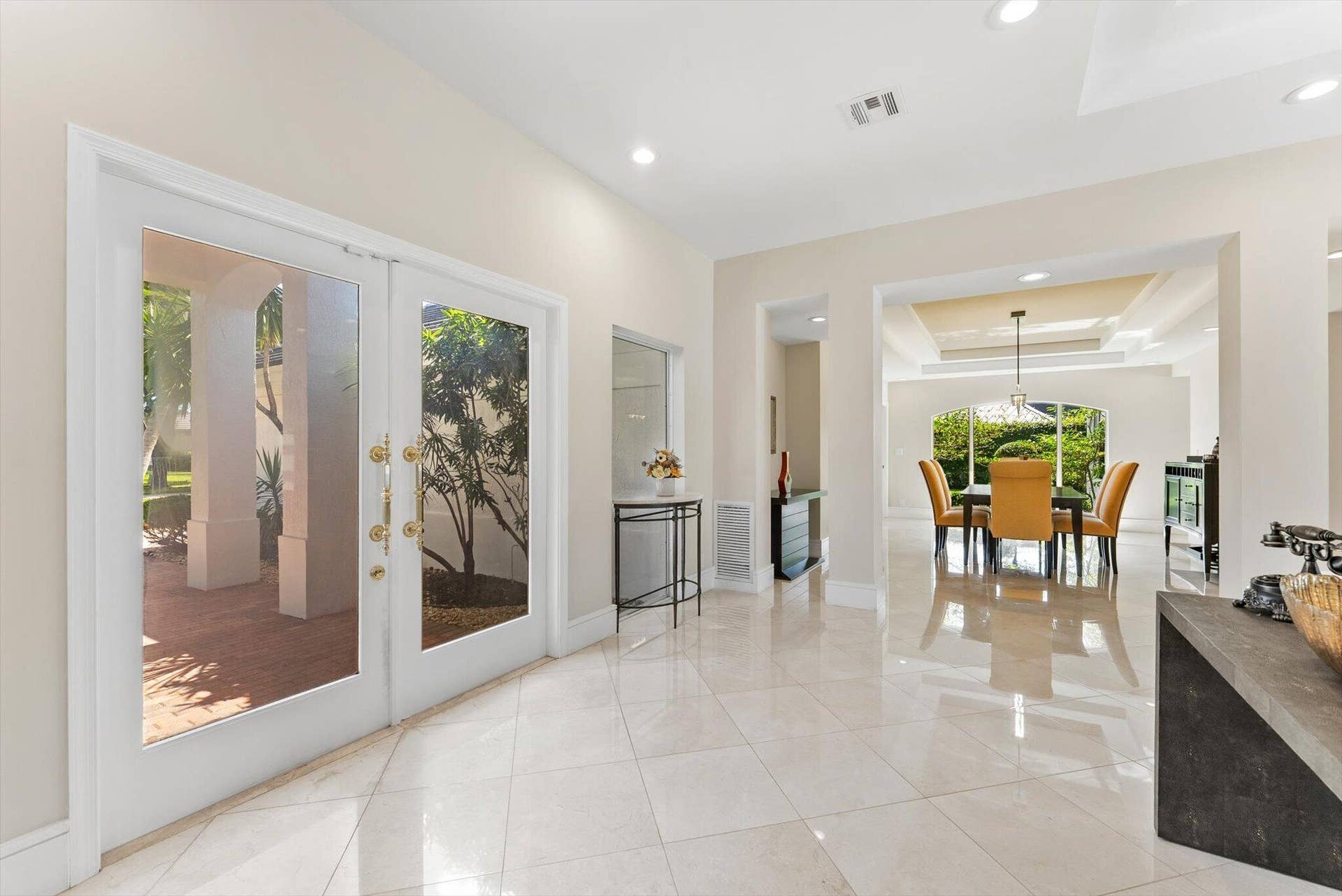 4475 Woodfield Boulevard, Boca Raton, FL 33434 Entrance