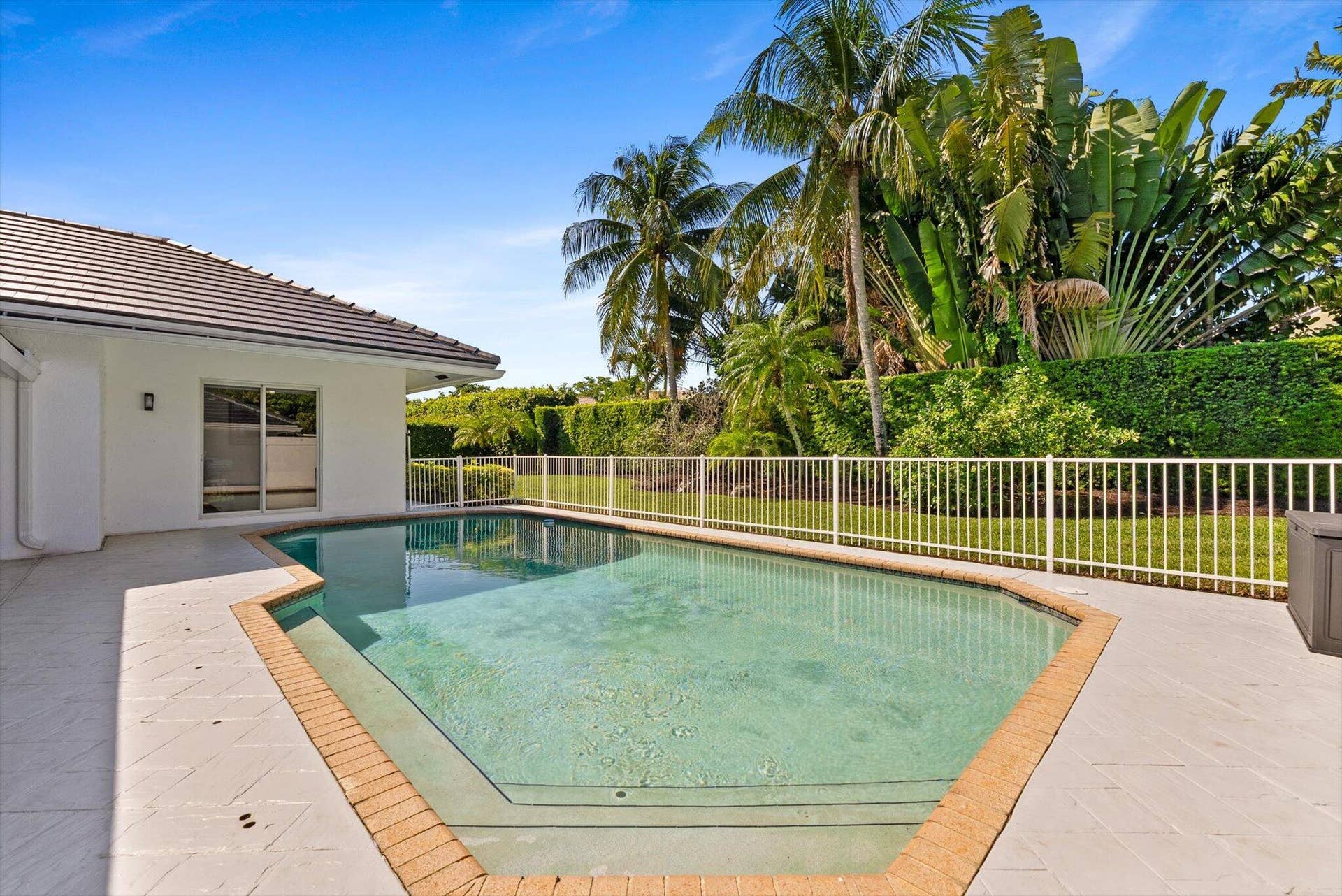 4475 Woodfield Boulevard, Boca Raton, FL 33434 Pool/Patio
