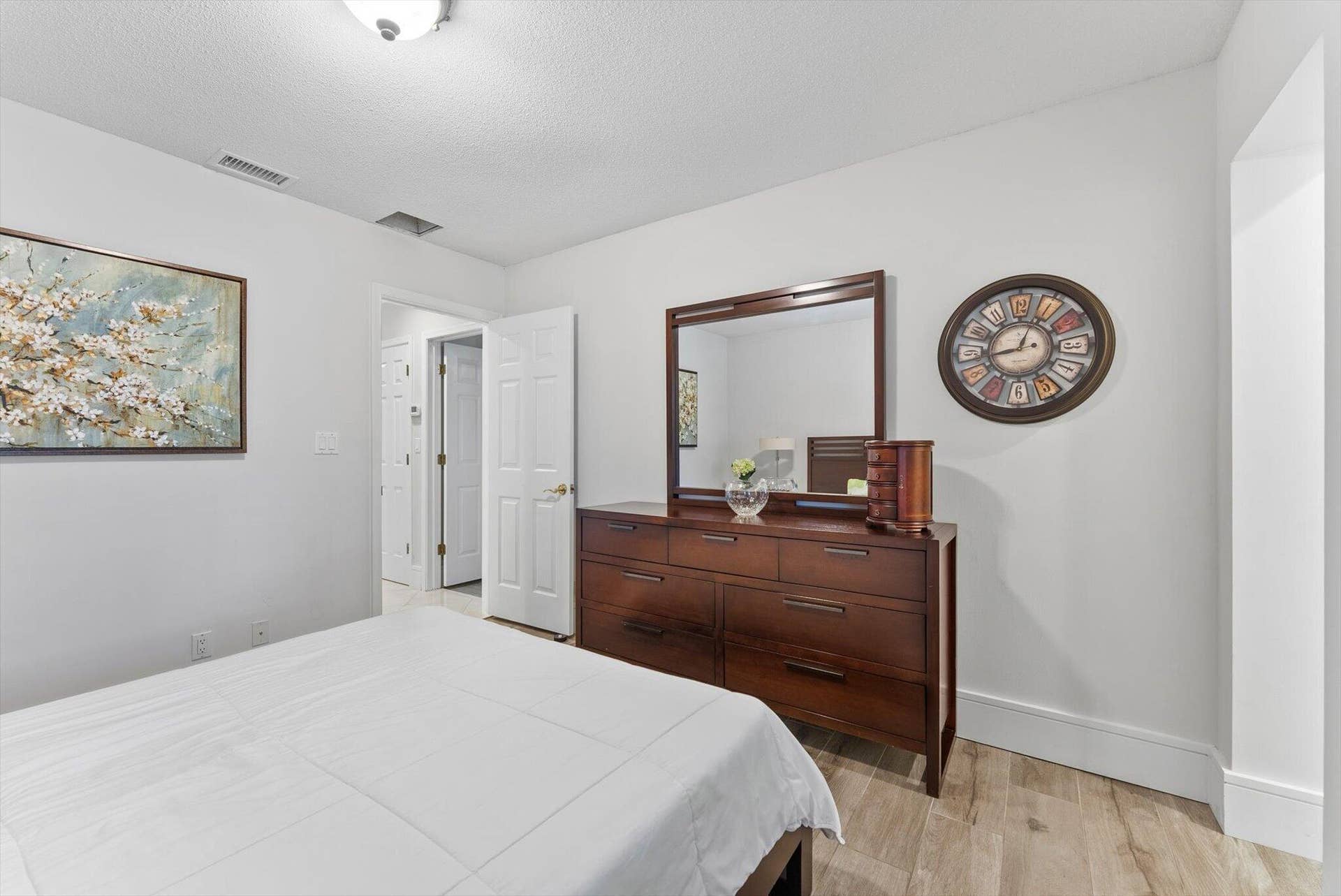 4475 Woodfield Boulevard, Boca Raton, FL 33434 Bedroom