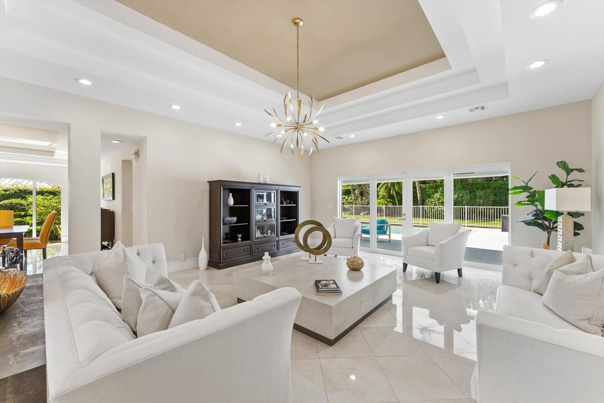 4475 Woodfield Boulevard, Boca Raton, FL 33434 Living Room