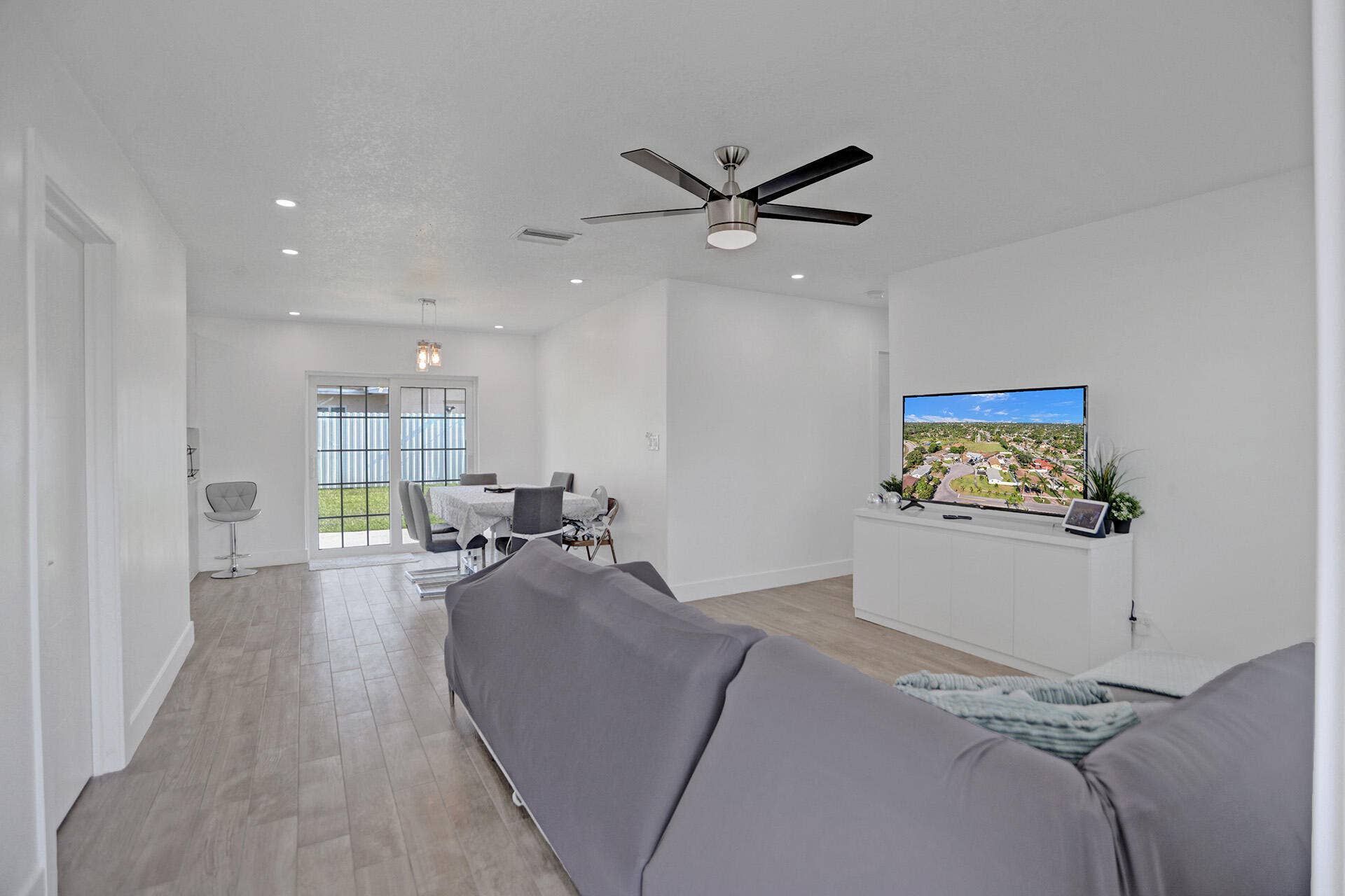 1210 SW 10TH Terrace, Deerfield Beach, Deerfield Beach, FL 33441 8 - living room & dining room