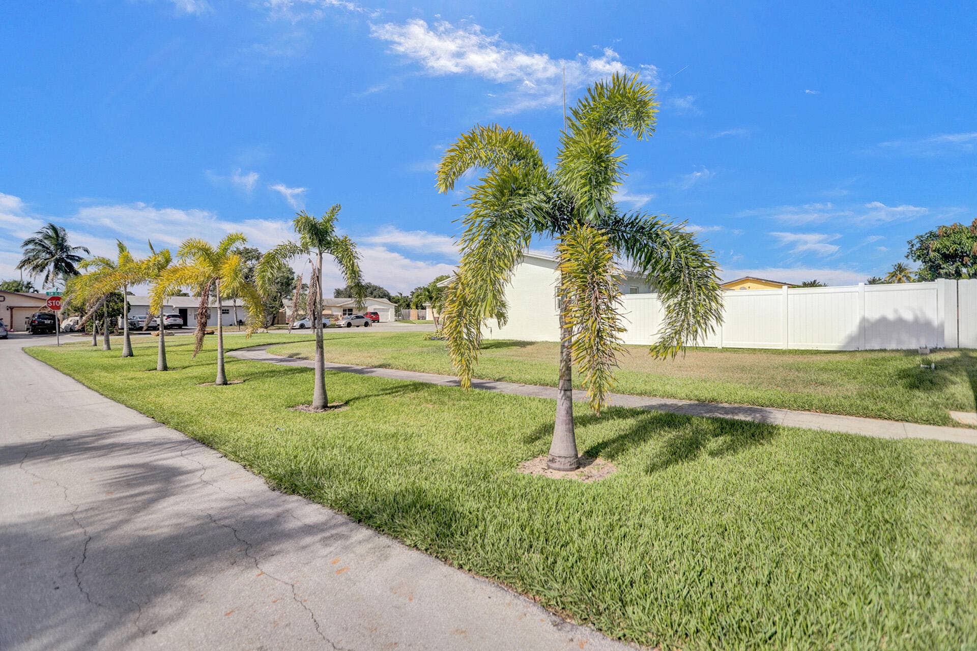 1210 SW 10TH Terrace, Deerfield Beach, Deerfield Beach, FL 33441 5 - side view