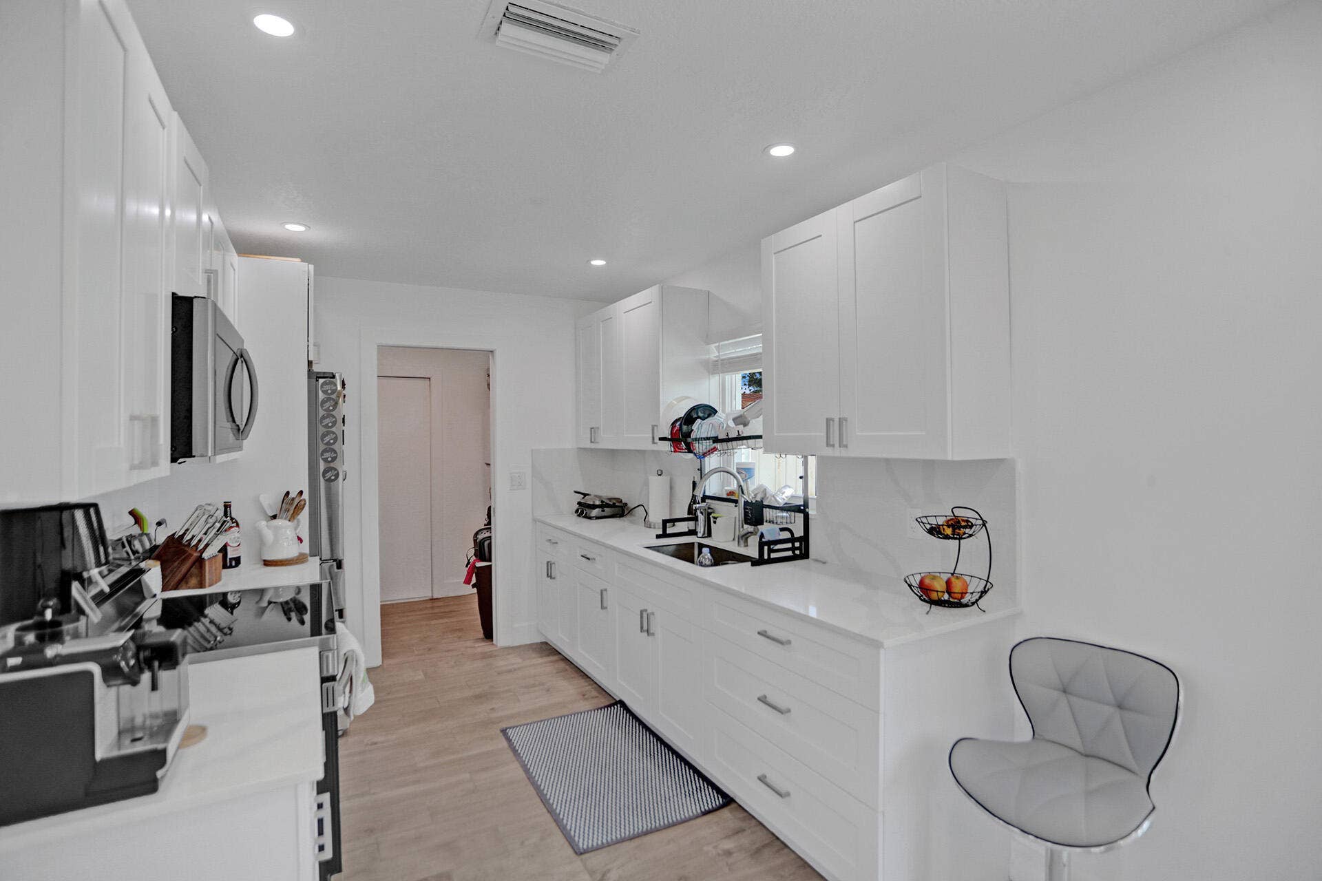 1210 SW 10TH Terrace, Deerfield Beach, Deerfield Beach, FL 33441 15 - kitchen