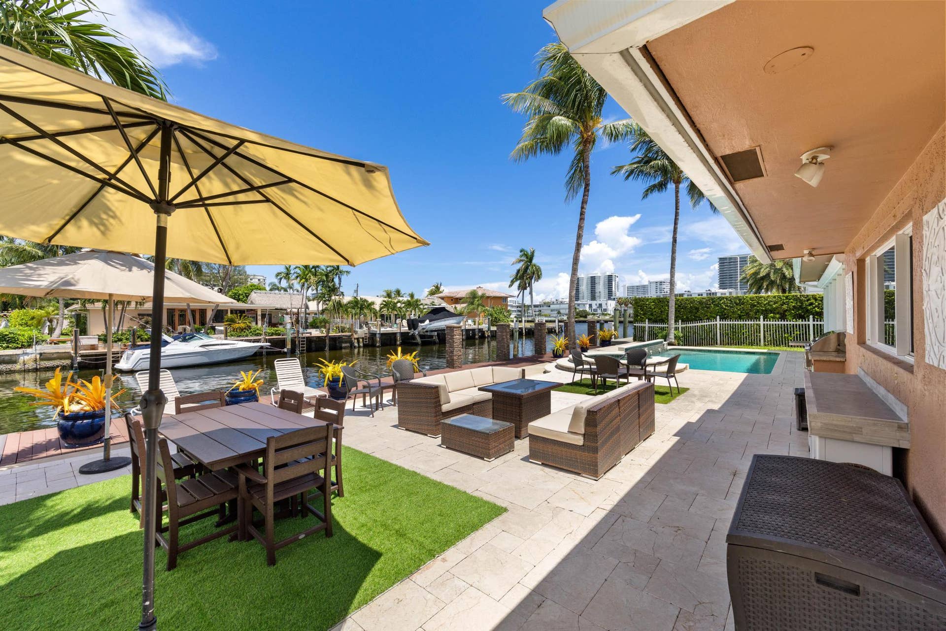 2851 NE 11TH Street, Pompano Beach, FL 33062 Back Yard Patio
