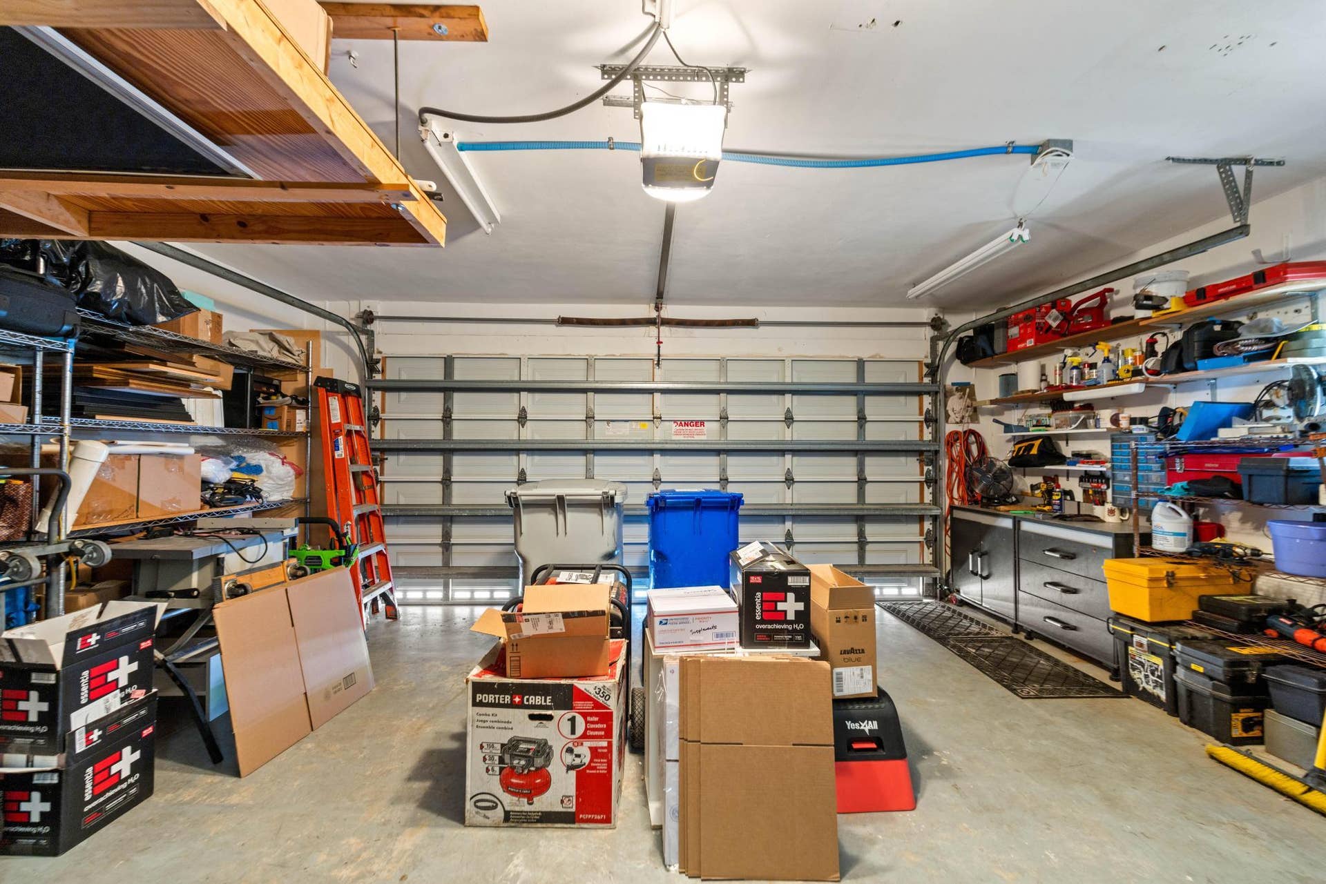 2851 NE 11TH Street, Pompano Beach, FL 33062 Garage