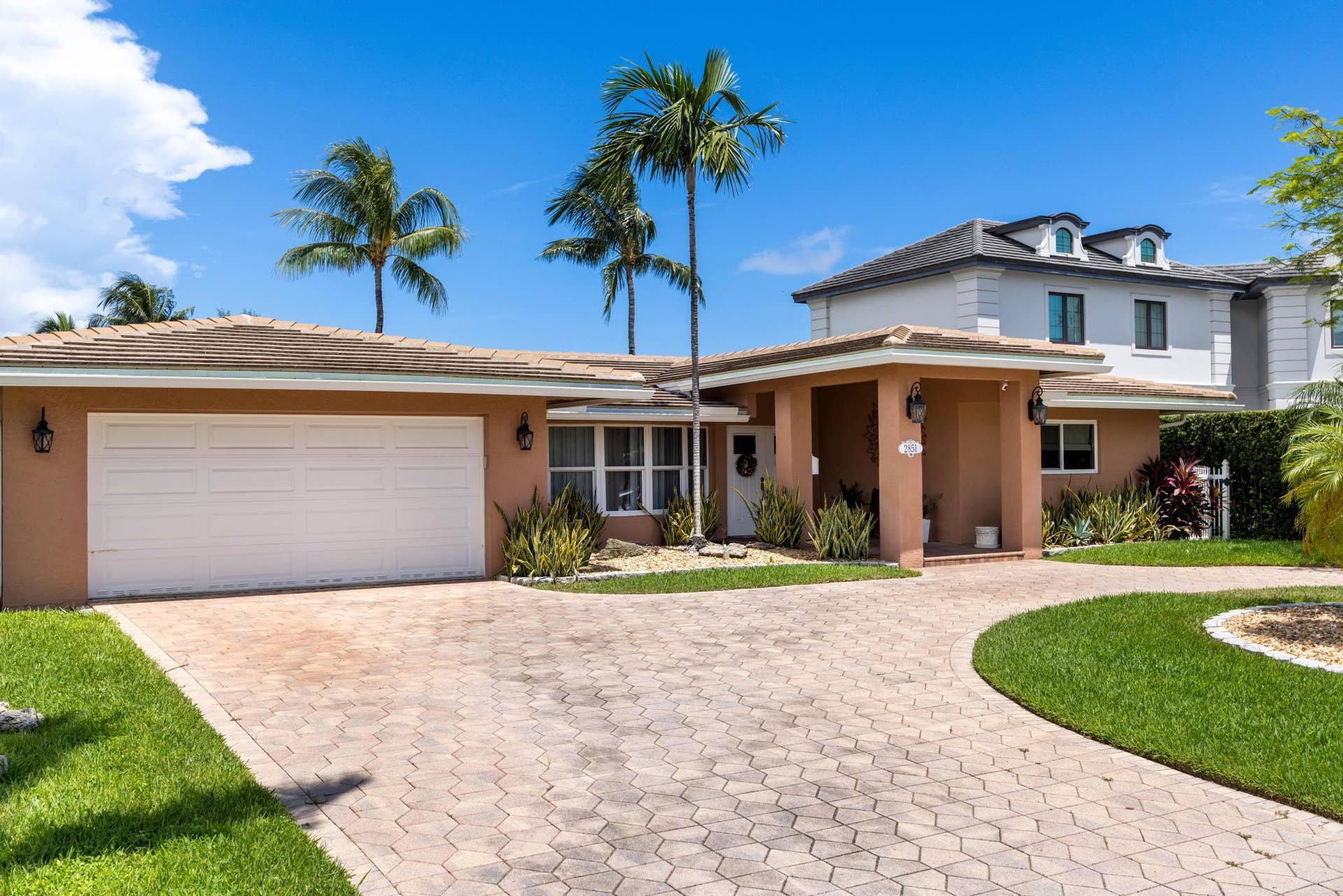 2851 NE 11TH Street, Pompano Beach, FL 33062 Front of Home