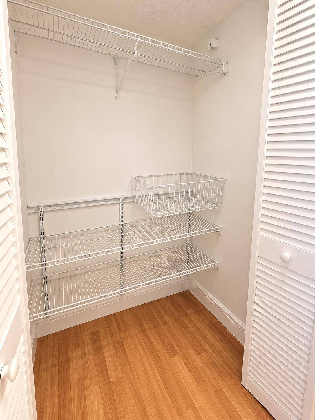 2030 S OCEAN Drive, #211, Hallandale Beach, FL 33009 Bright Empty Walk-In Closet with Wire Sh