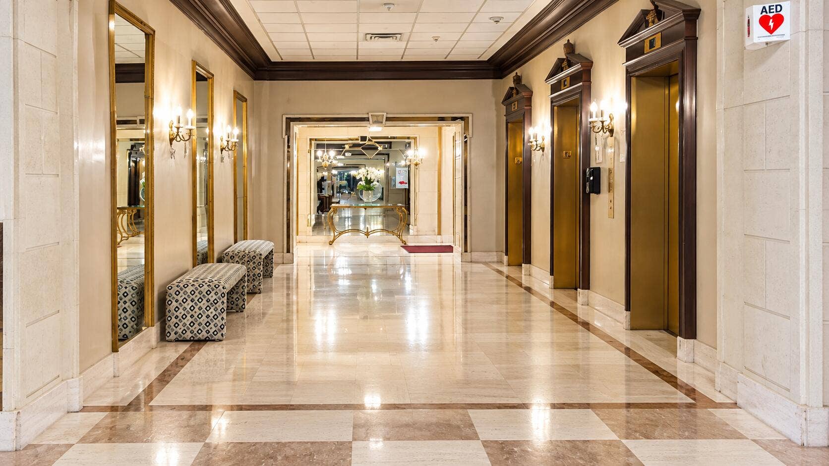 2030 S OCEAN Drive, #211, Hallandale Beach, FL 33009 Grand Classic Hotel Lobby Corridor