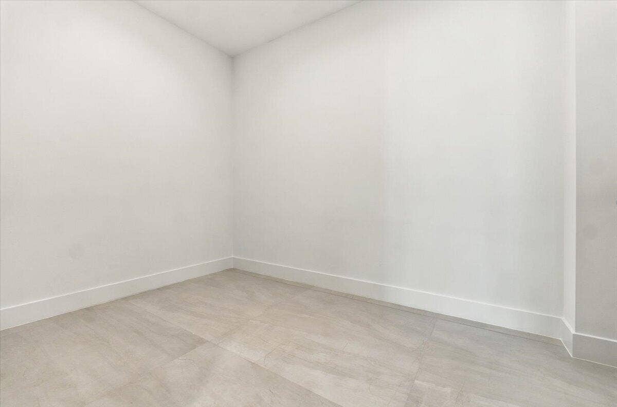 Owner's walk in closet