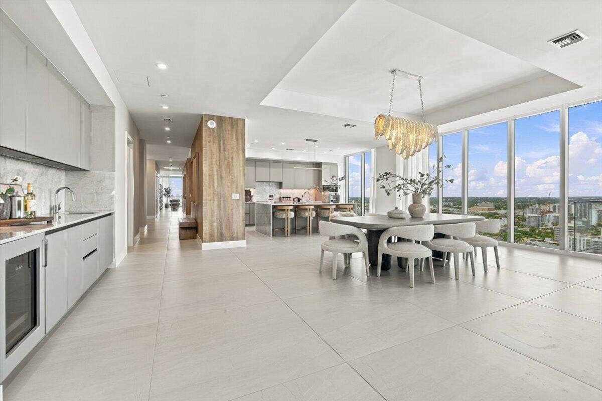 Kitchen, great room ad wet bar