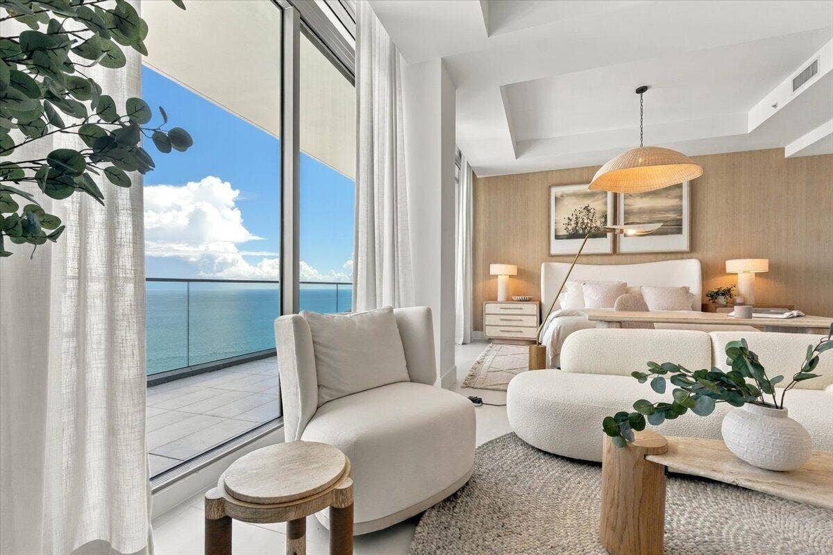 Owner's suite with ocean view