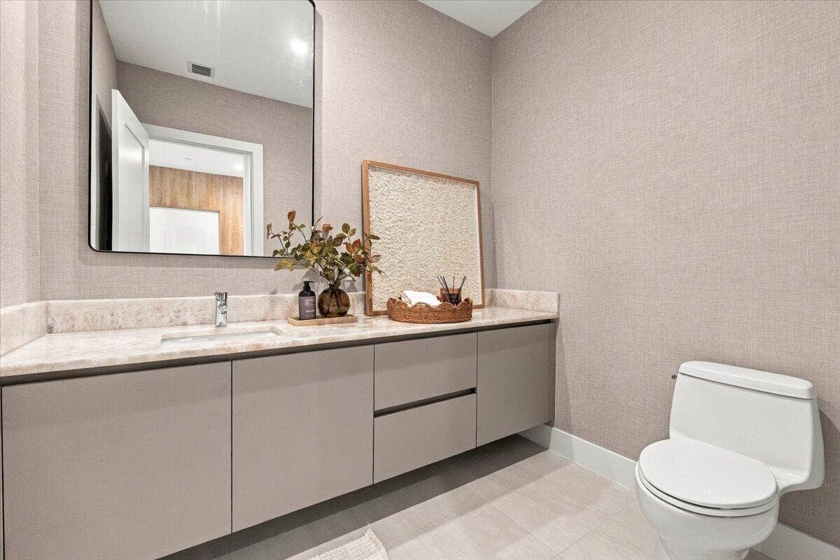 Powder room