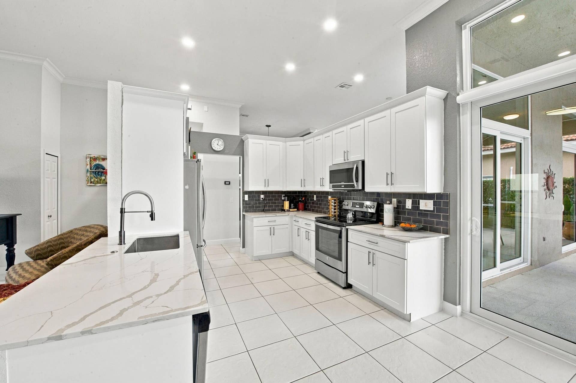 5115 NW 125th Avenue, Coral Springs, FL 33076 Kitchen