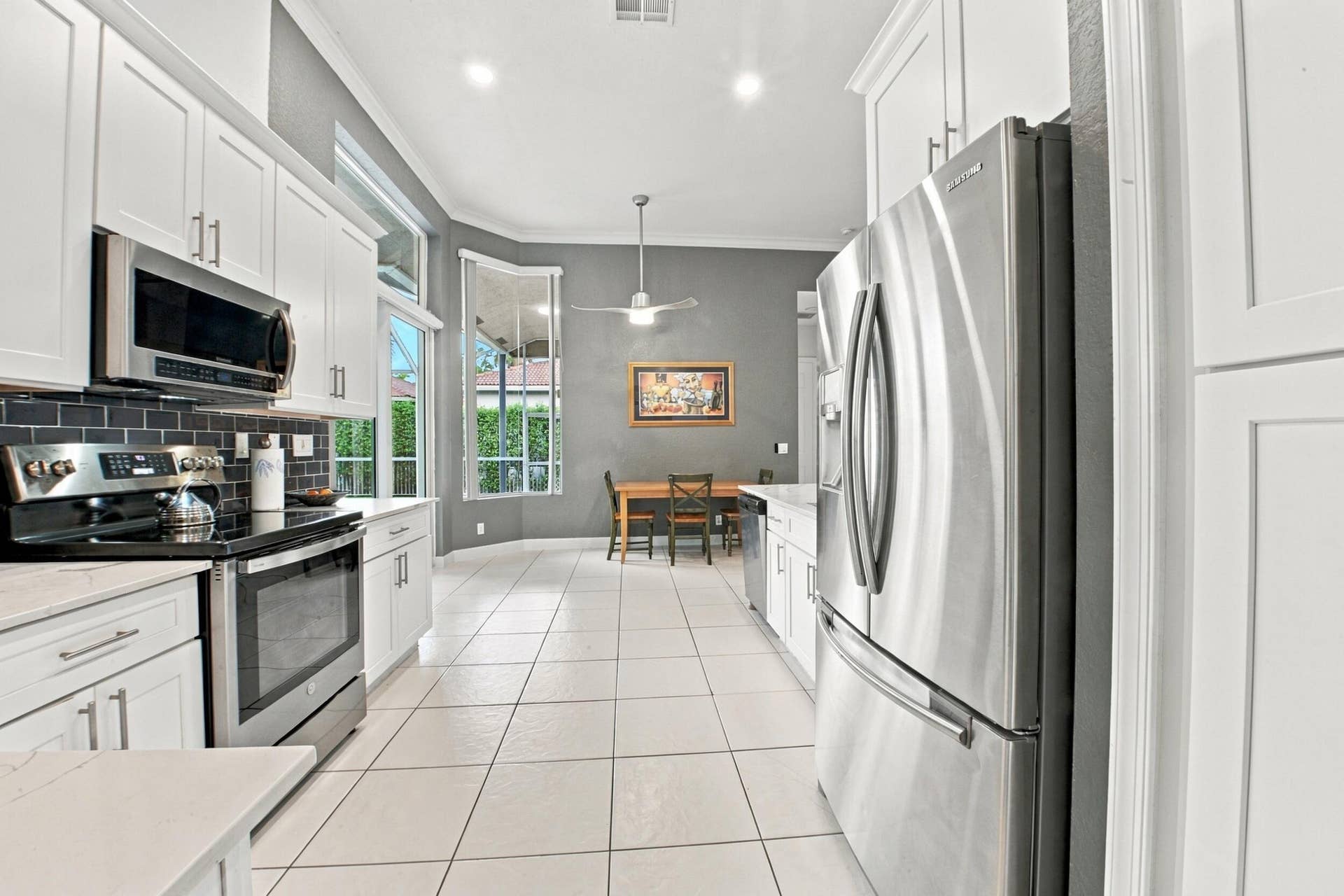 5115 NW 125th Avenue, Coral Springs, FL 33076 Kitchen