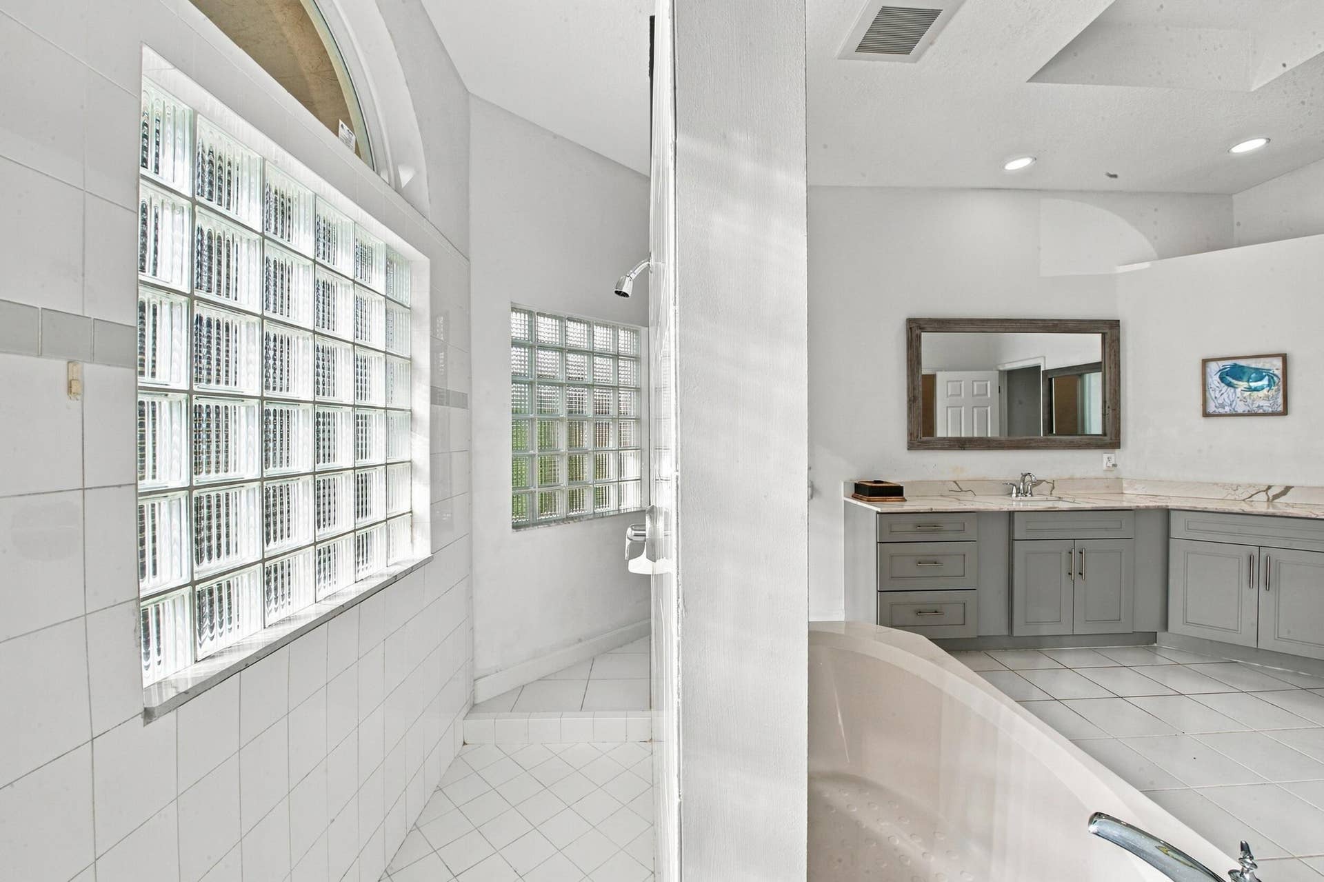5115 NW 125th Avenue, Coral Springs, FL 33076 Primary Bathroom