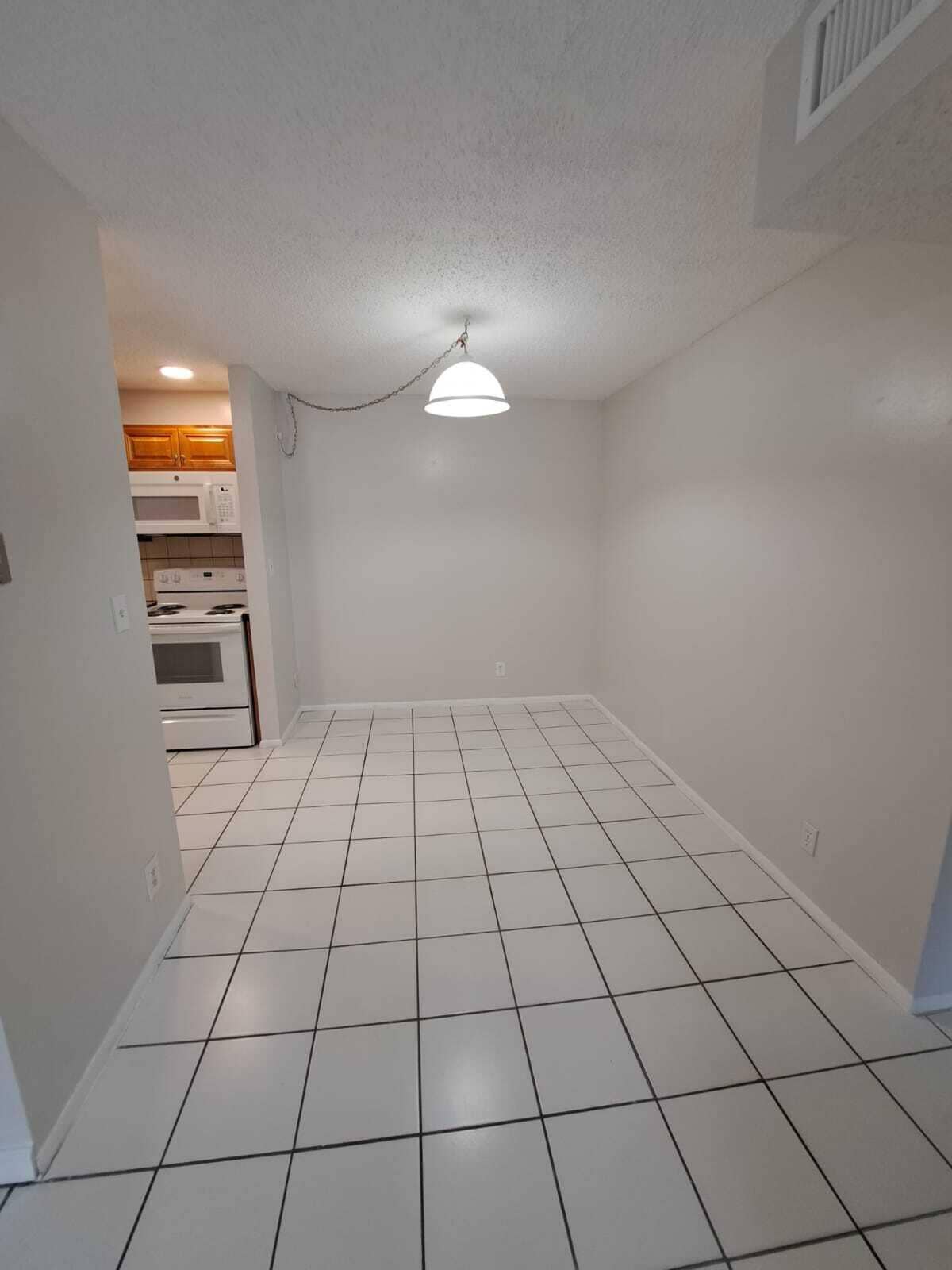 2611 RIVERSIDE Drive, #5, Coral Springs, FL 33065 IMG-20261015-WA0012