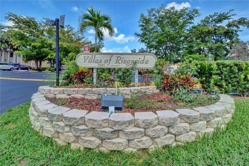 2611 RIVERSIDE Drive, #5, Coral Springs, FL 33065 Com.