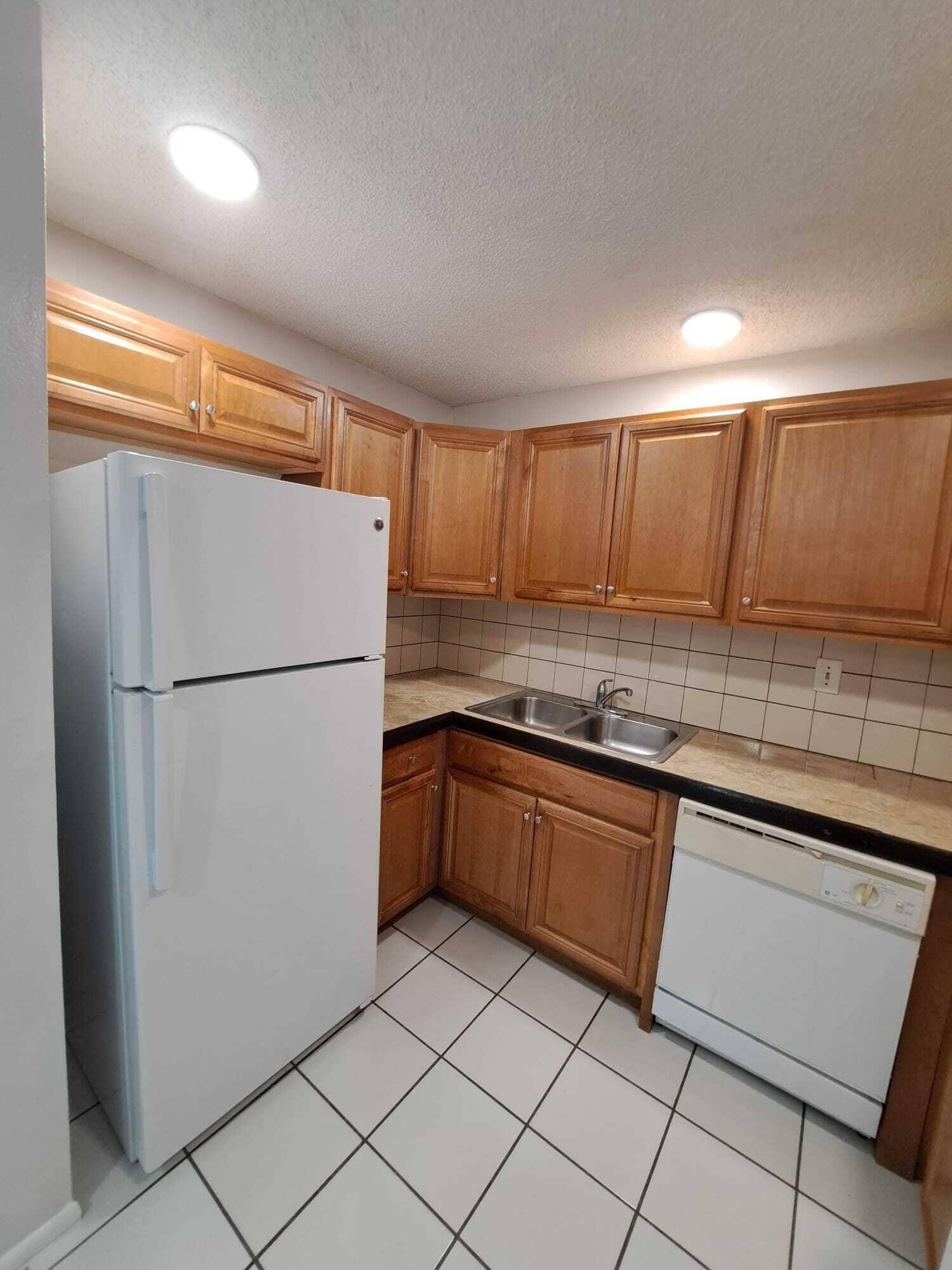 2611 RIVERSIDE Drive, #5, Coral Springs, FL 33065 IMG-20261015-WA0015