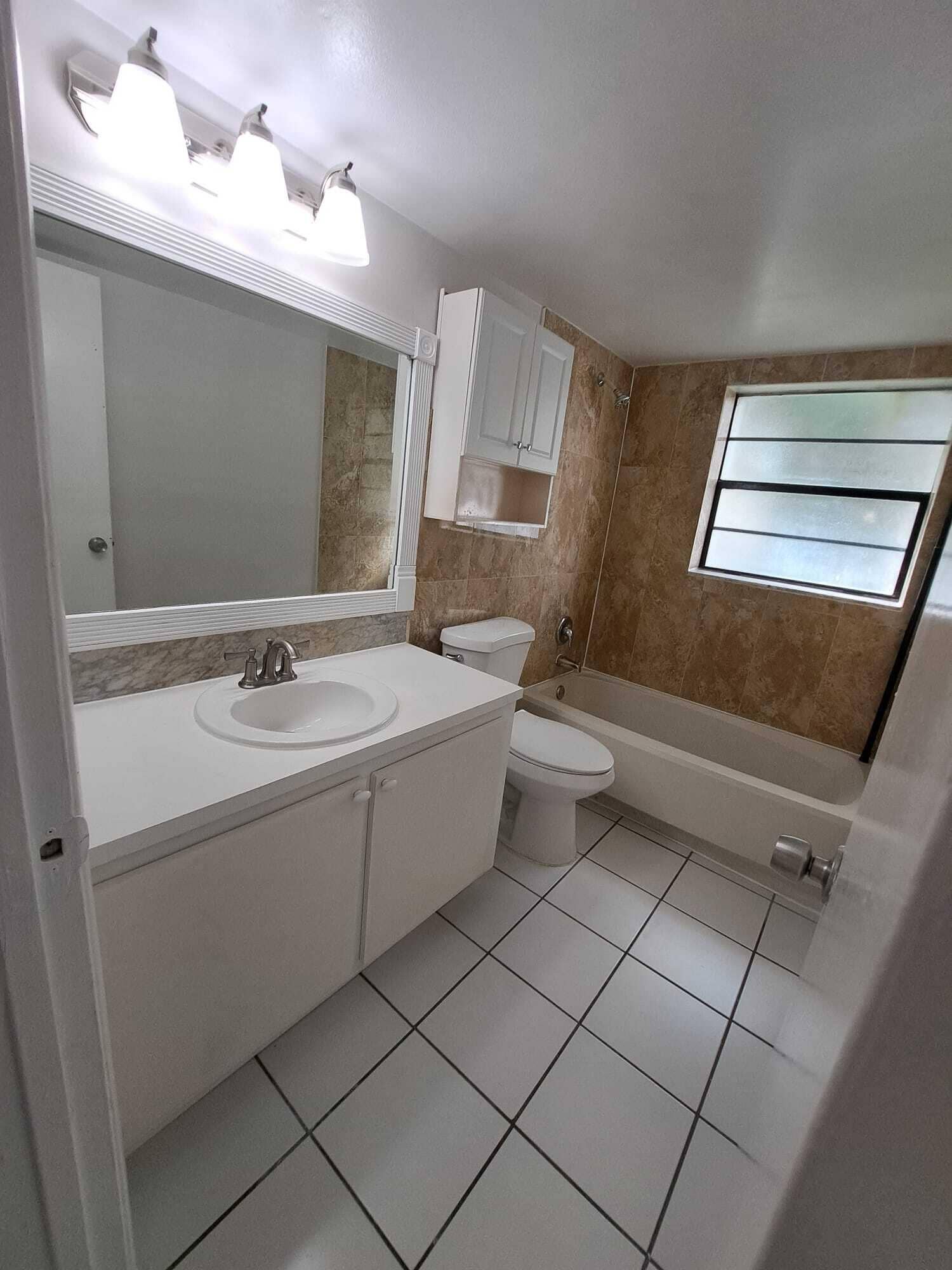 2611 RIVERSIDE Drive, #5, Coral Springs, FL 33065 IMG-20261015-WA0026