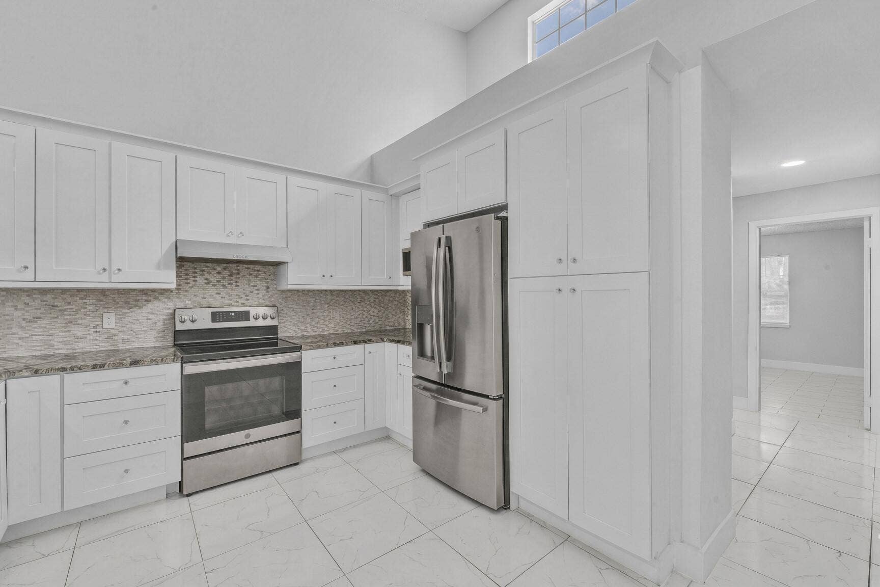 3575 Deer Creek Palladian Circle, Deerfield Beach, FL 33442 9 Kitchen (2)