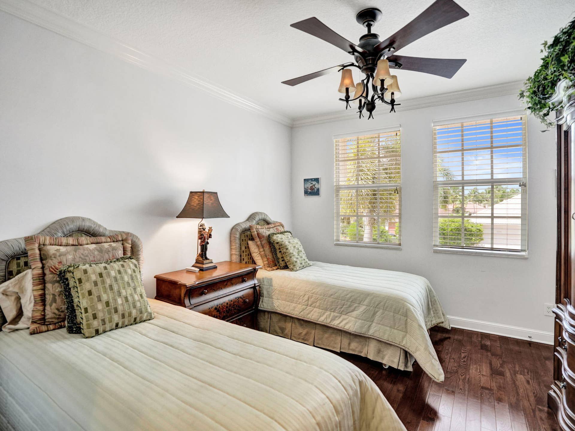 10940 HAWKS VISTA Street, Plantation, FL 33324 87-web-or-mls-DSC06030