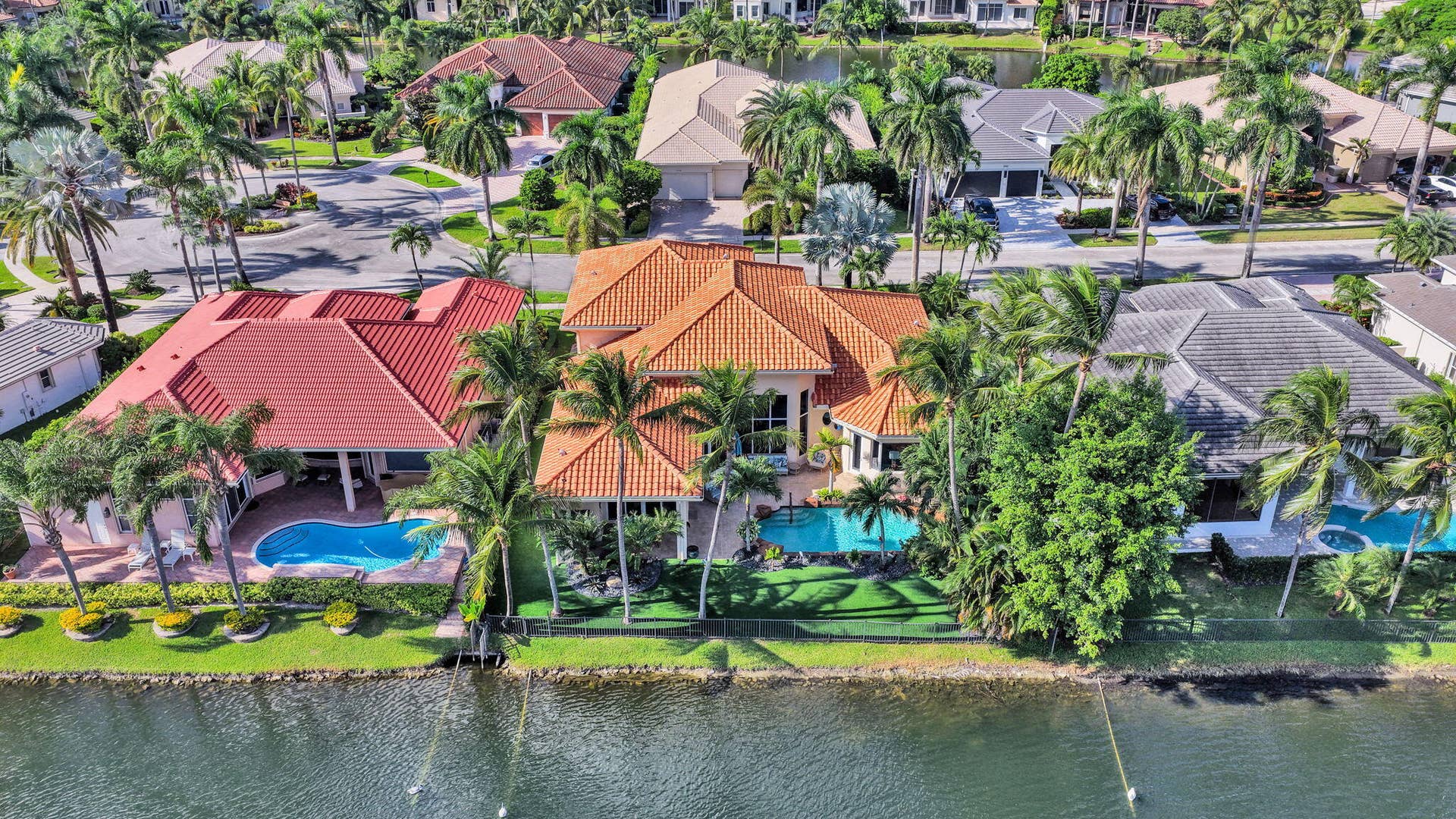 10940 HAWKS VISTA Street, Plantation, FL 33324 10-web-or-mls-DJI_20261015155937_0017_D